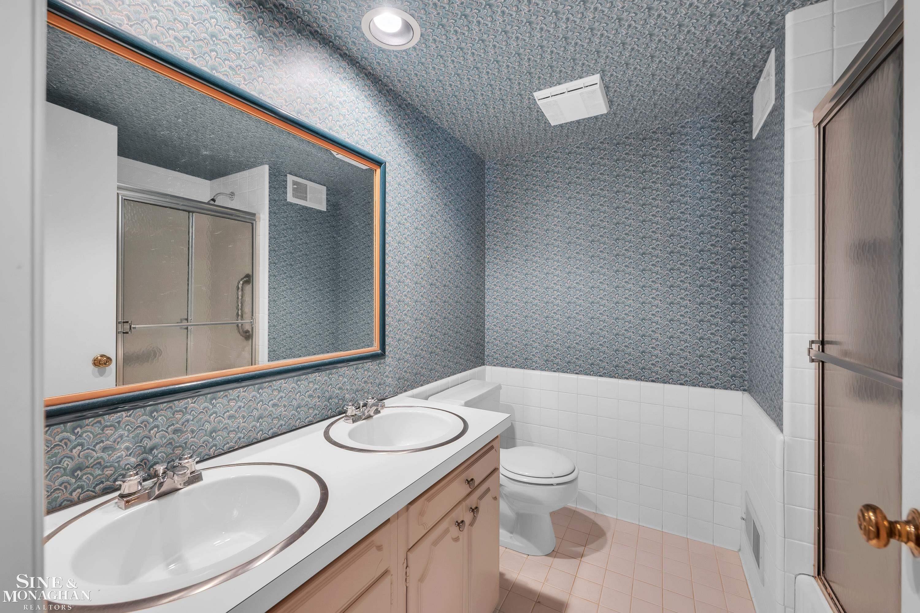 54 Willow Tree Place