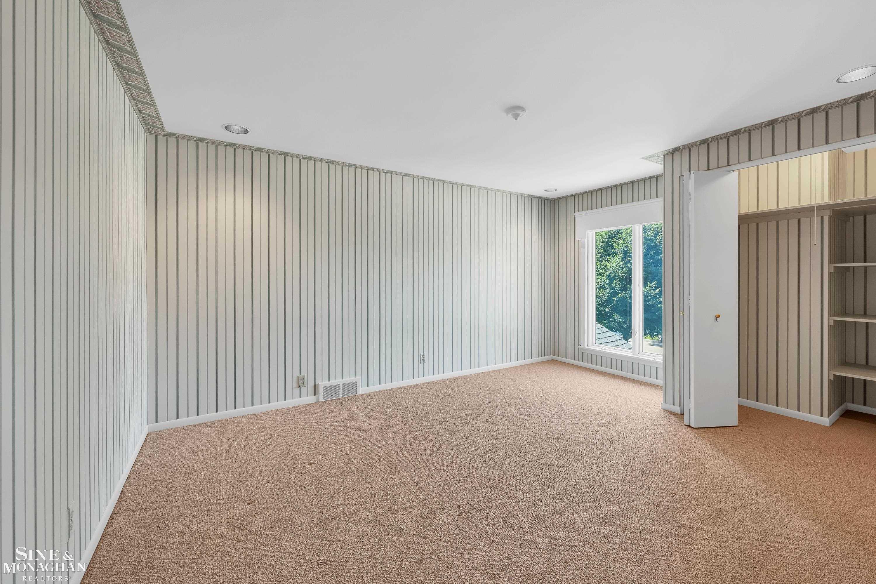 54 Willow Tree Place