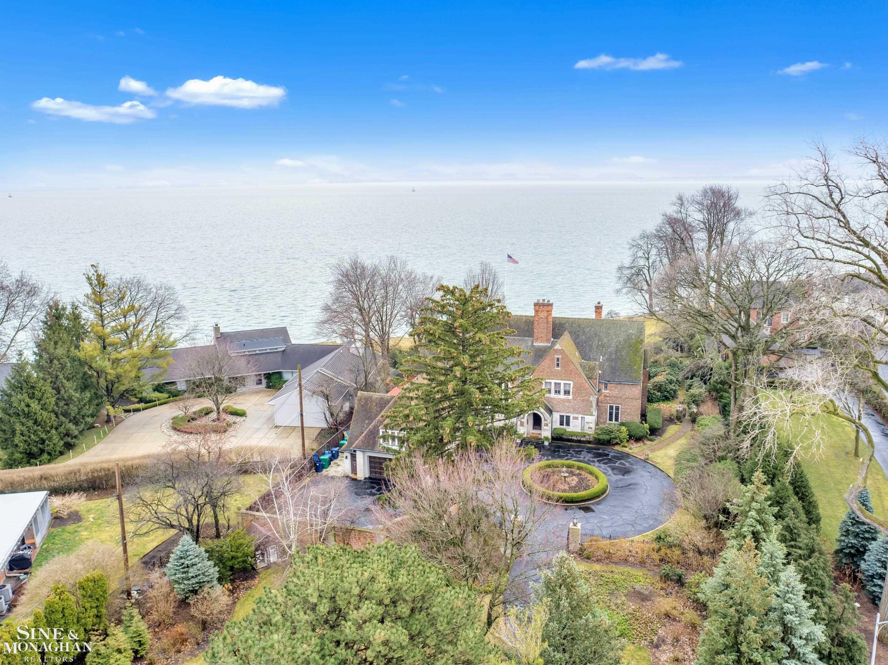 15825 Windmill Pointe Drive