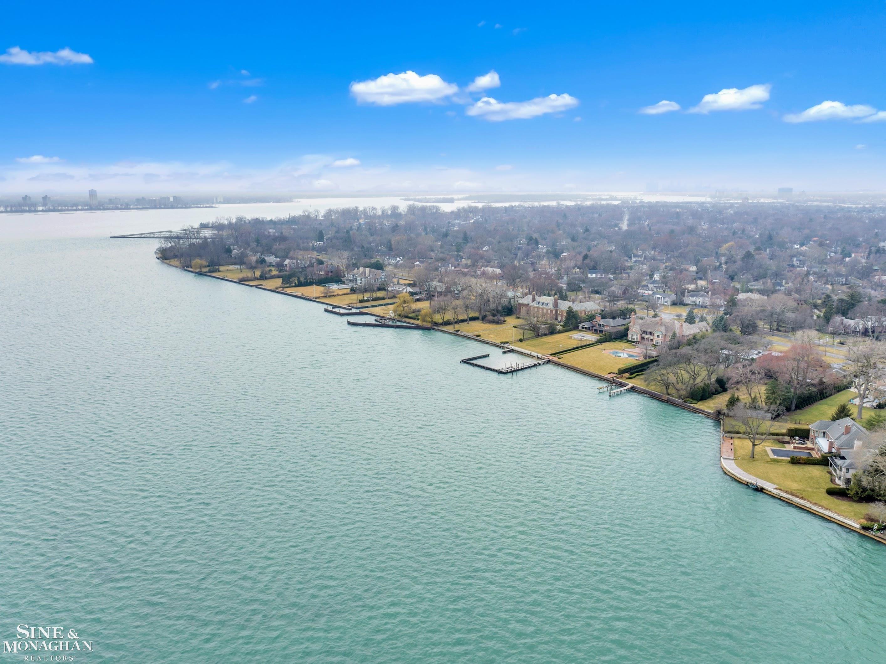 15825 Windmill Pointe Drive