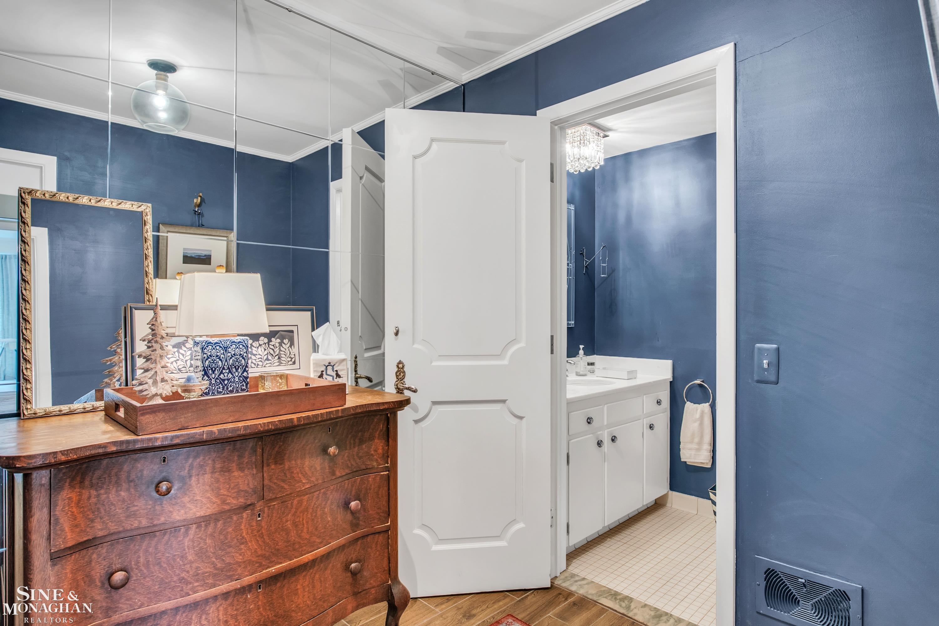 15825 Windmill Pointe Drive