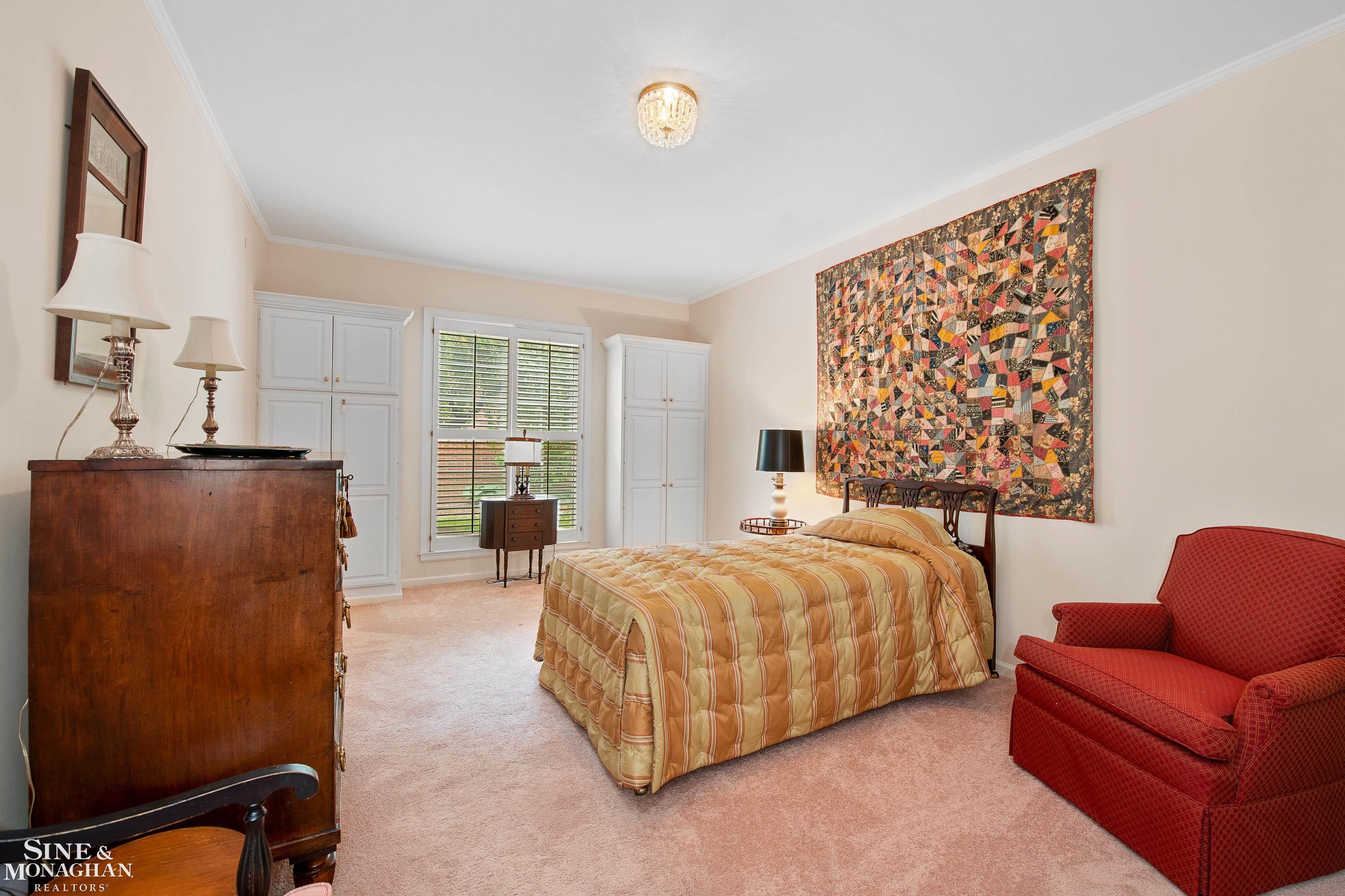 17111 E Jefferson Avenue # 3