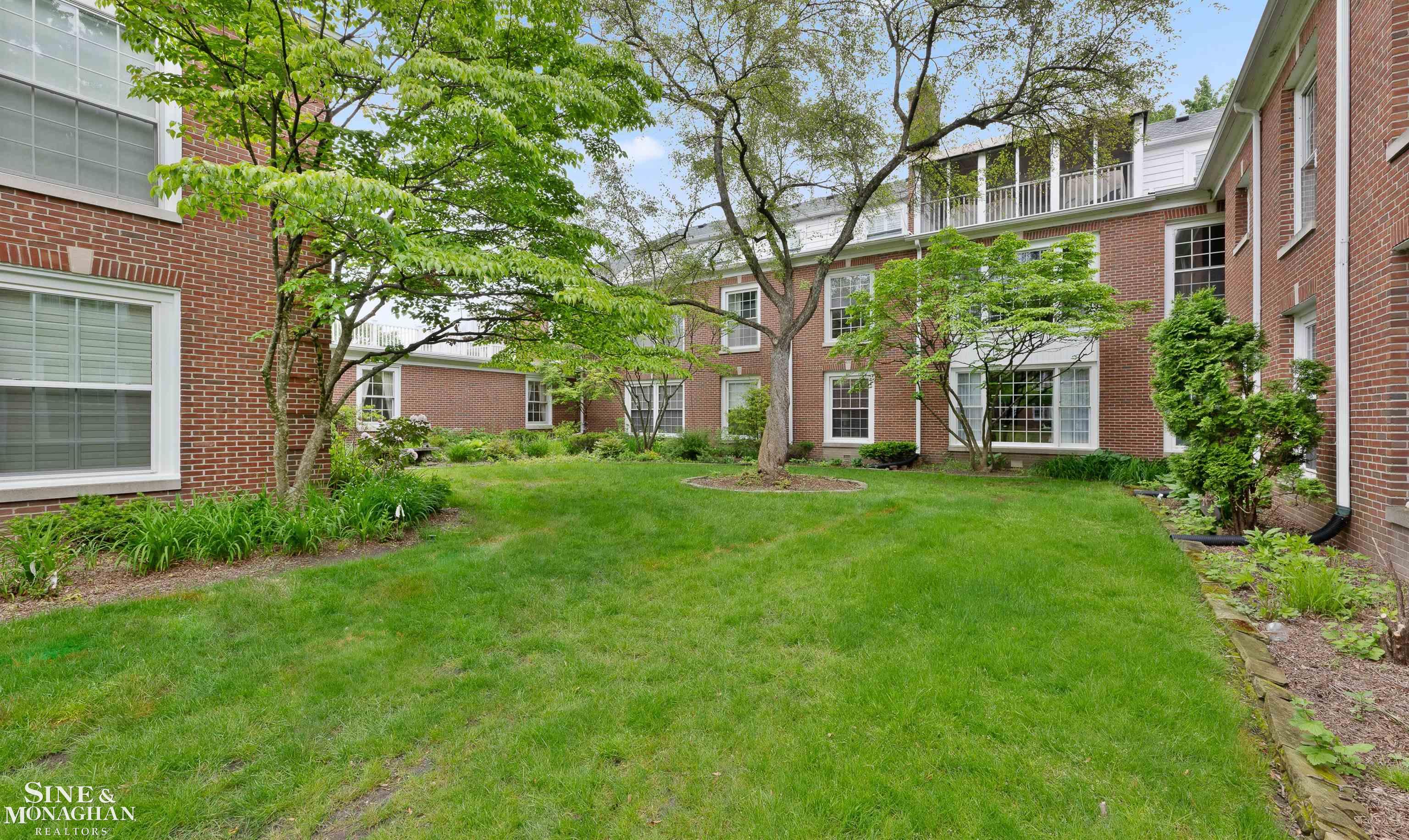 17111 E Jefferson Avenue # 3