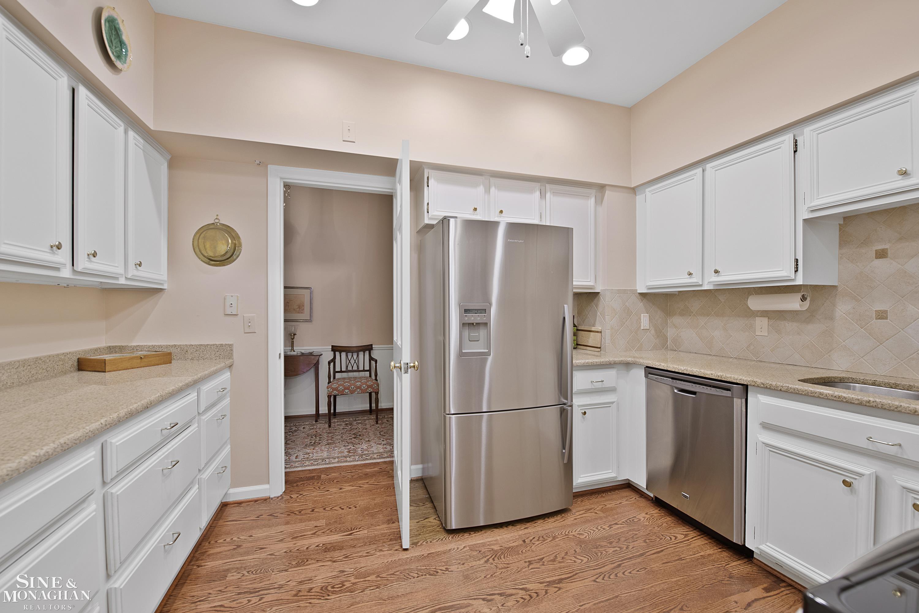 17111 E Jefferson Avenue # 3