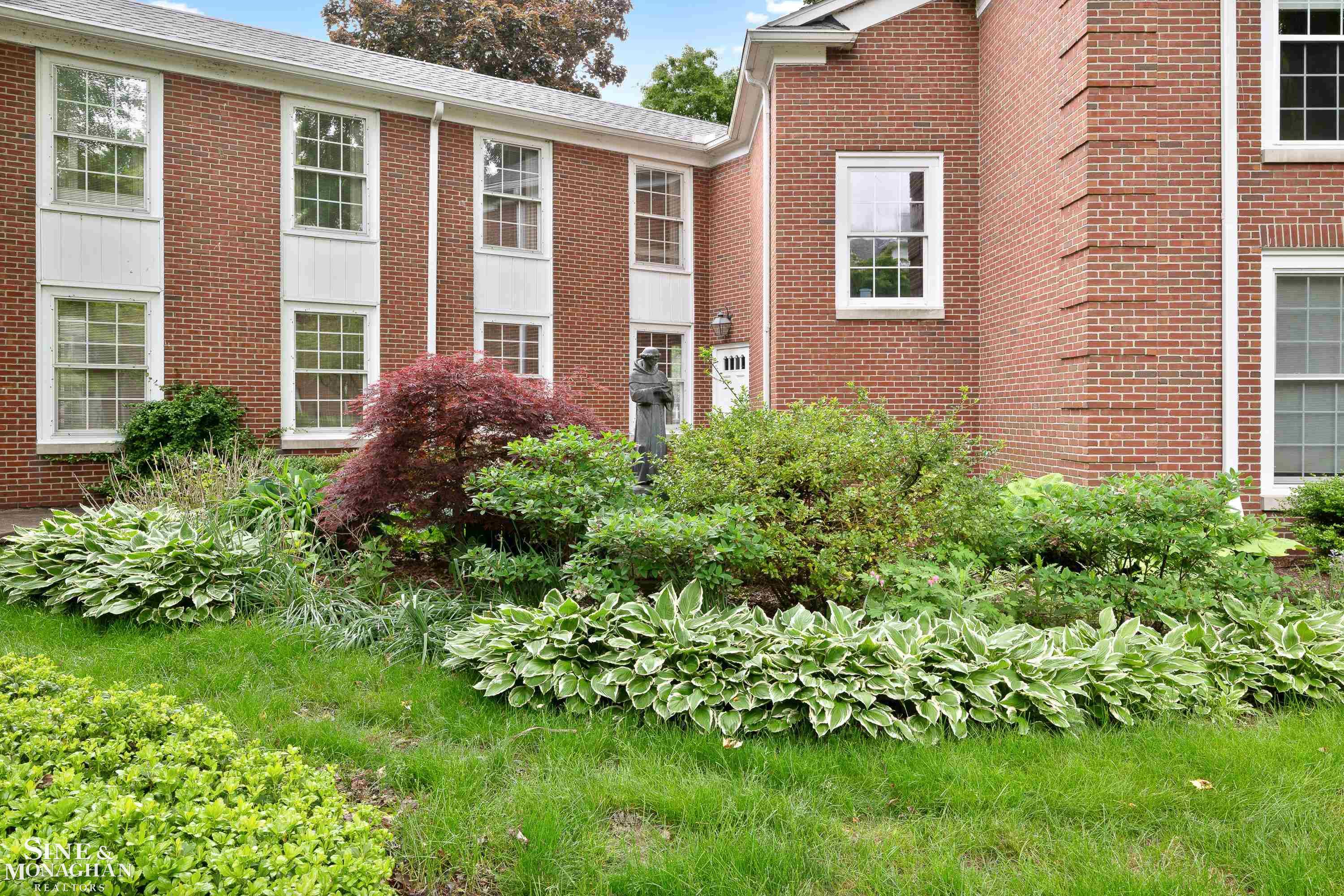 17111 E Jefferson Avenue # 3