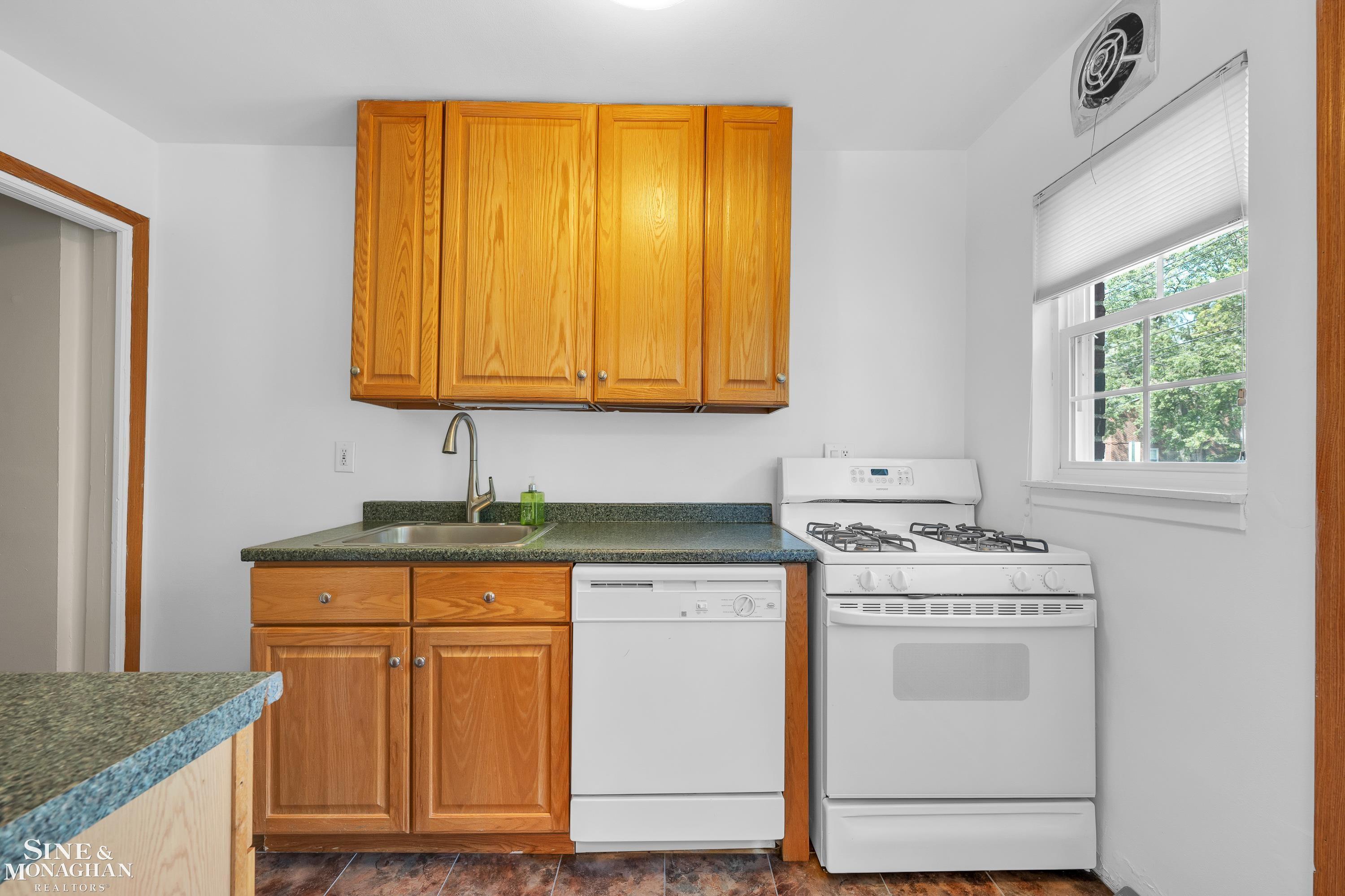 23231 Edsel Ford Court