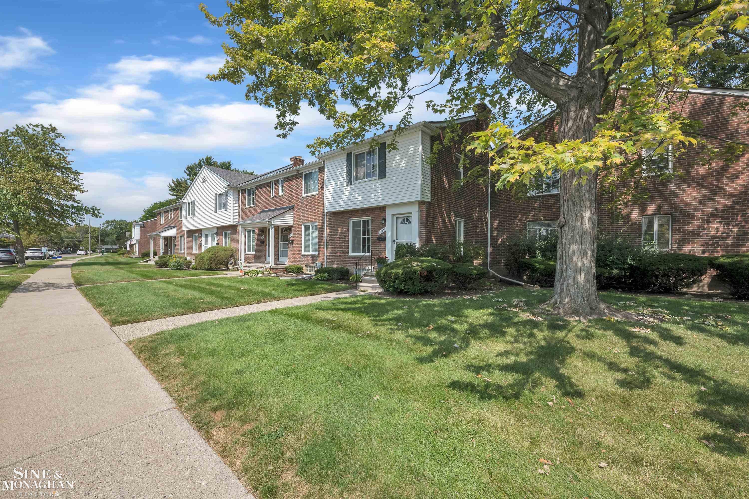 23231 Edsel Ford Court