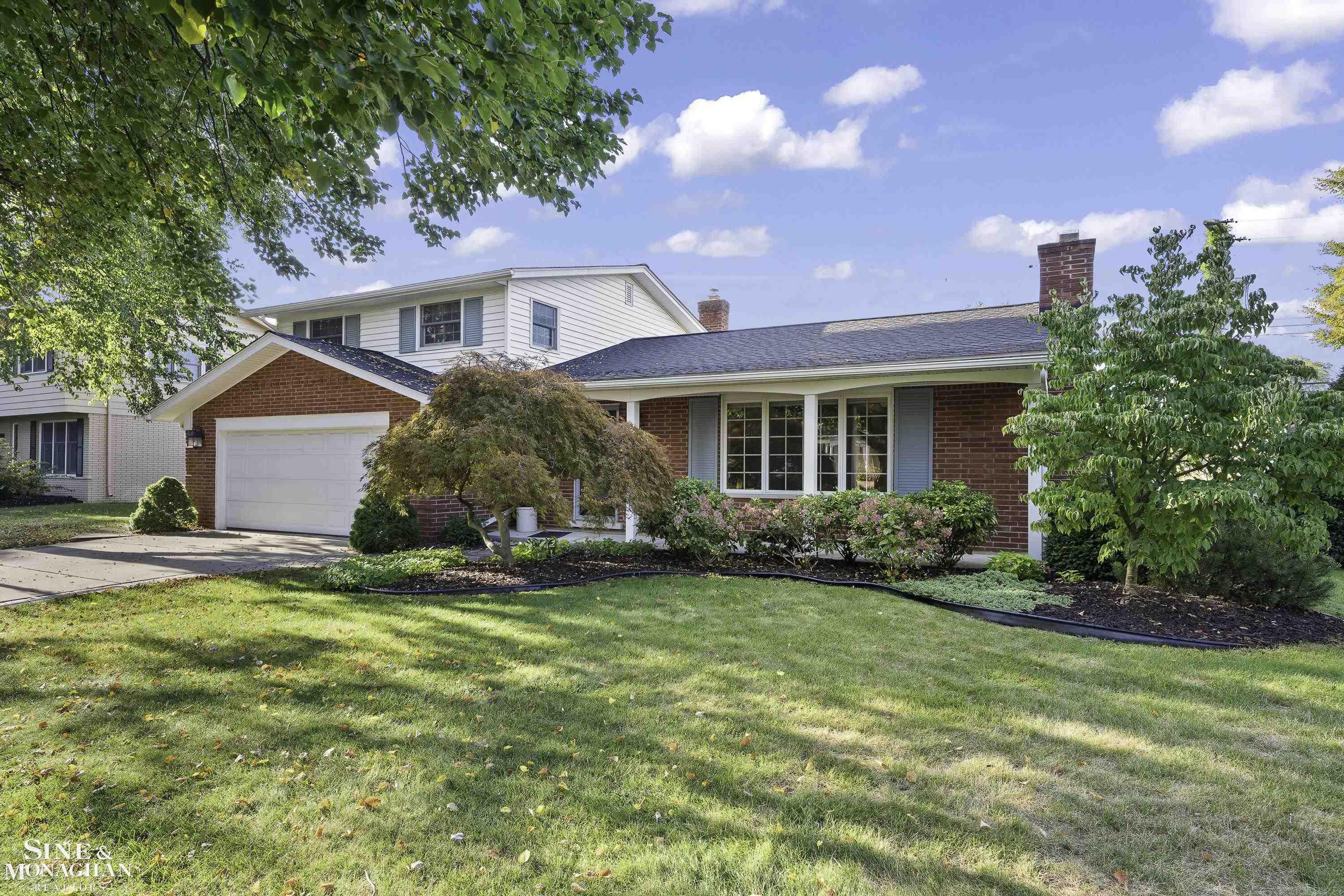 581 N Rosedale Court