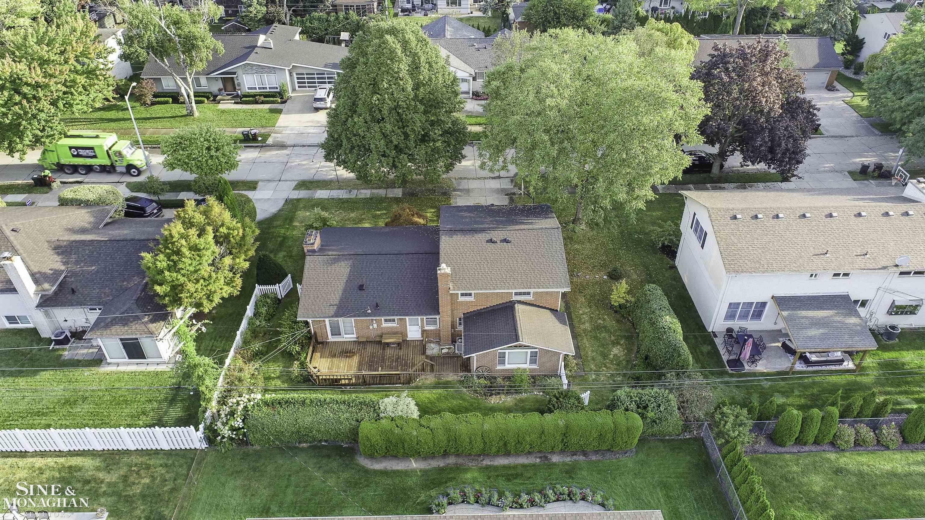 581 N Rosedale Court