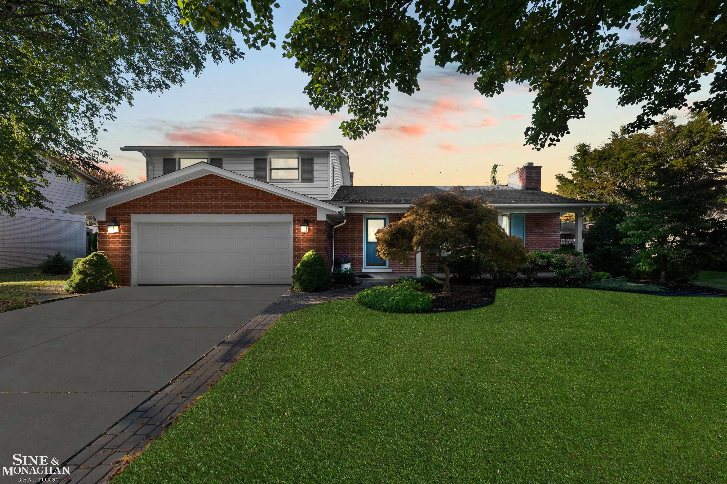 581 N Rosedale Court