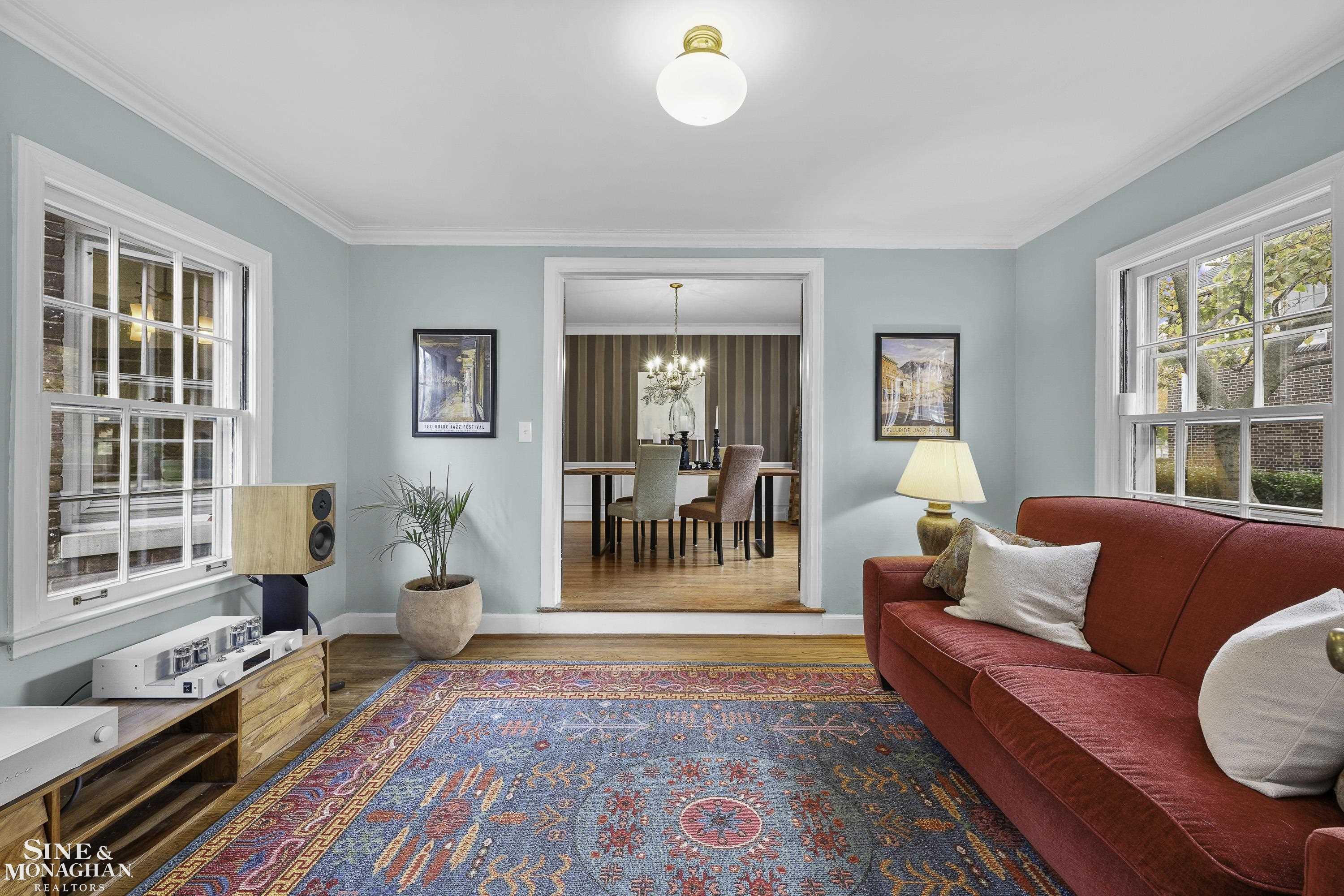 1385 Devonshire Road