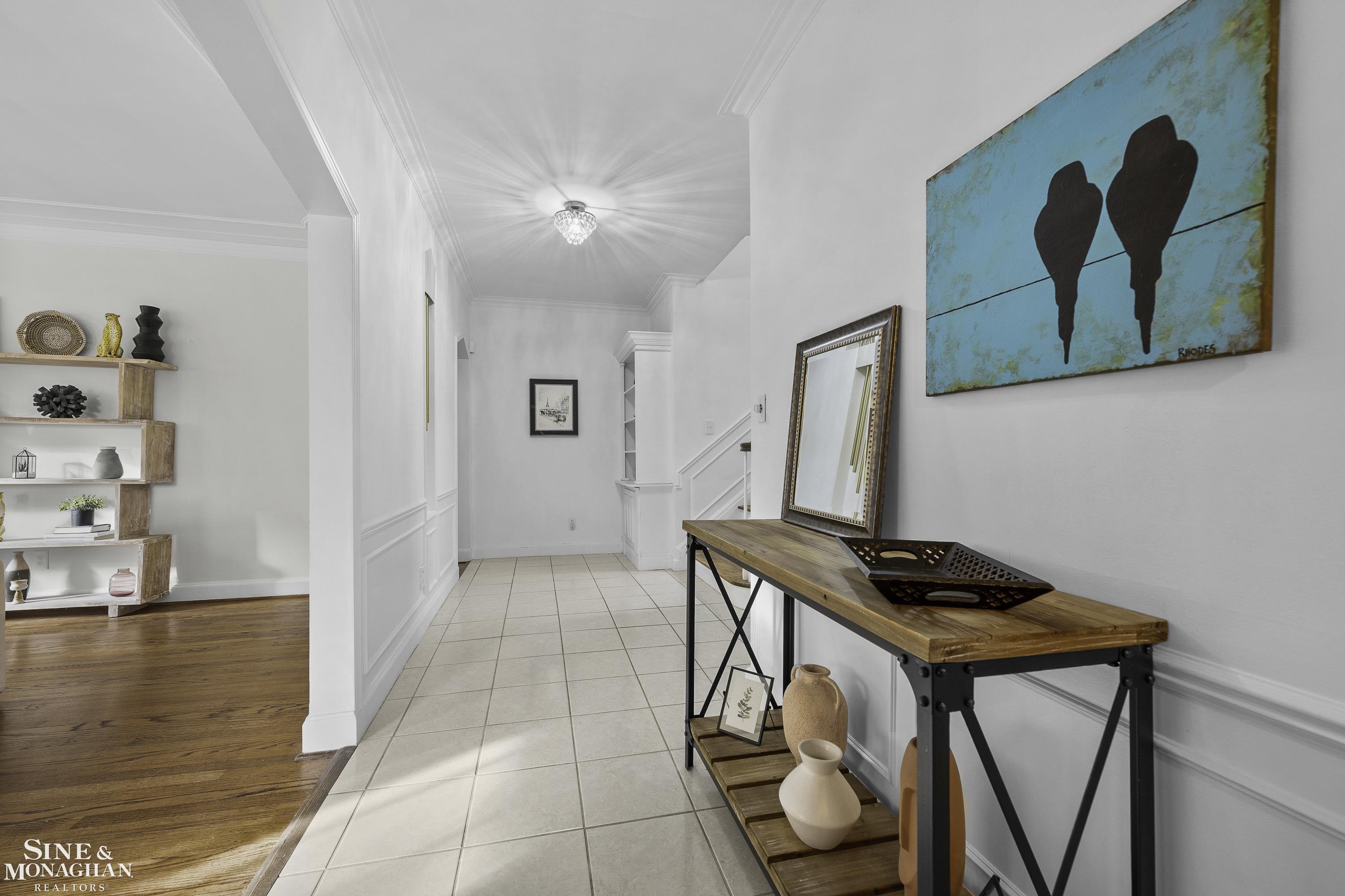 1385 Devonshire Road