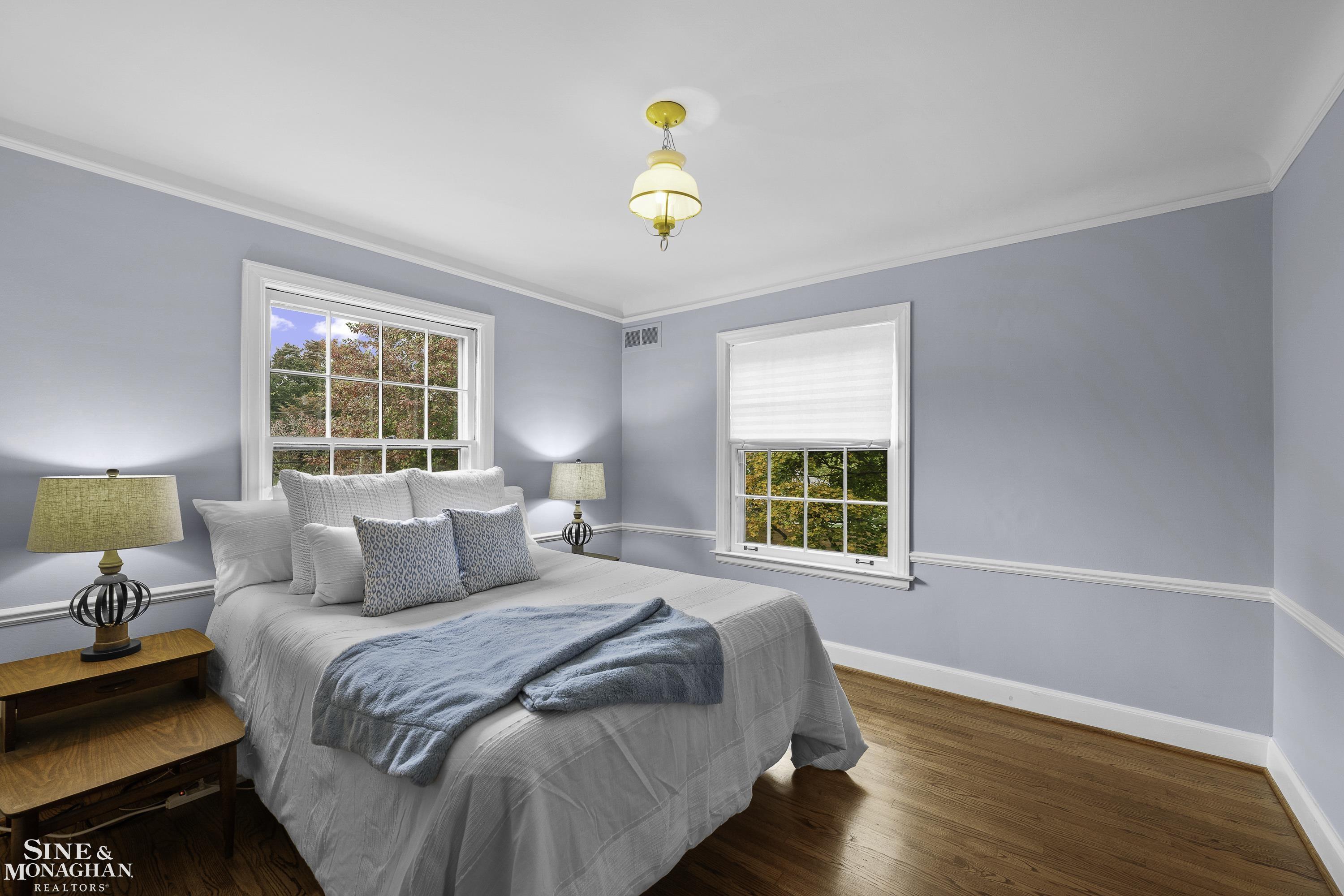 1385 Devonshire Road