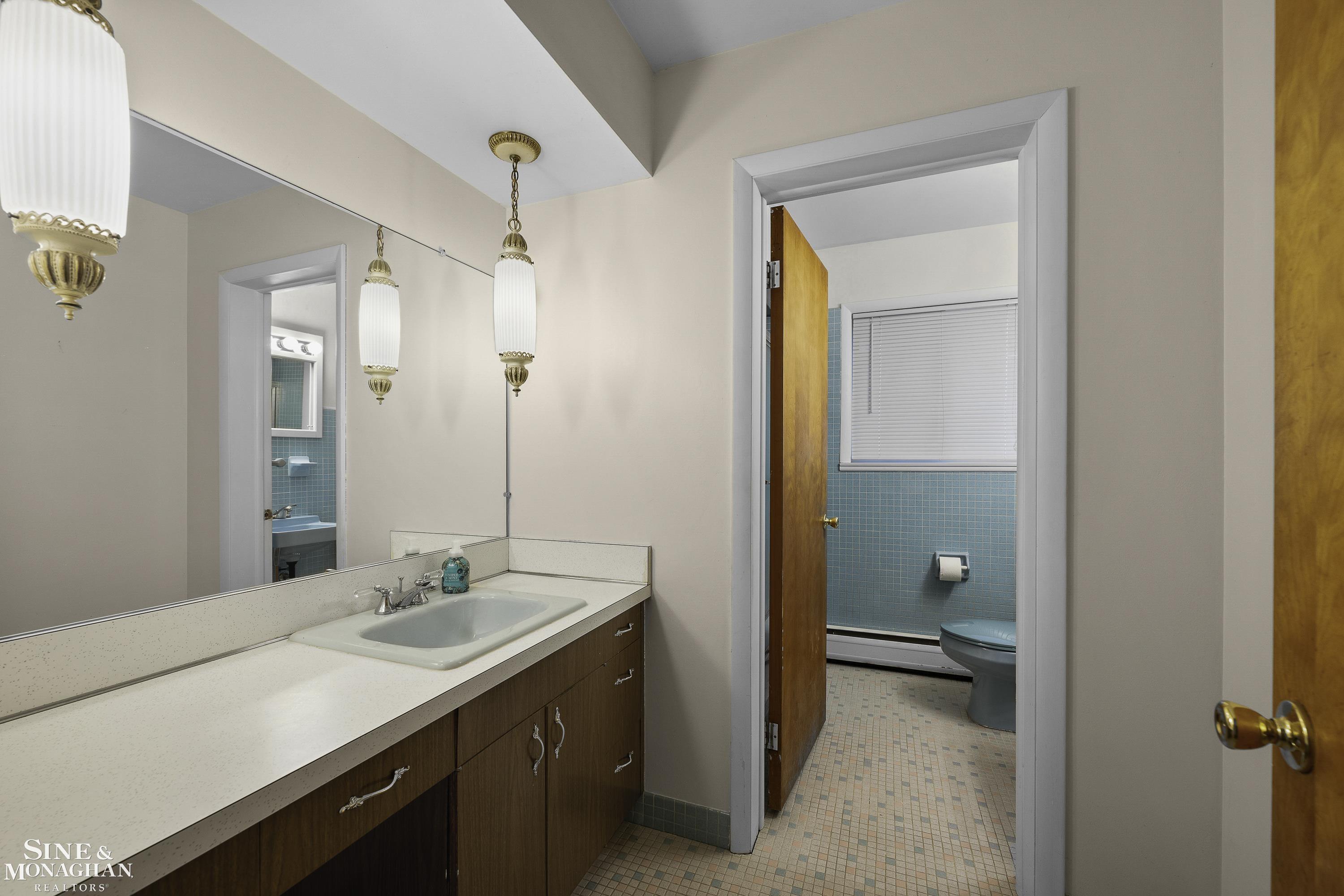 41400 Windmill Street