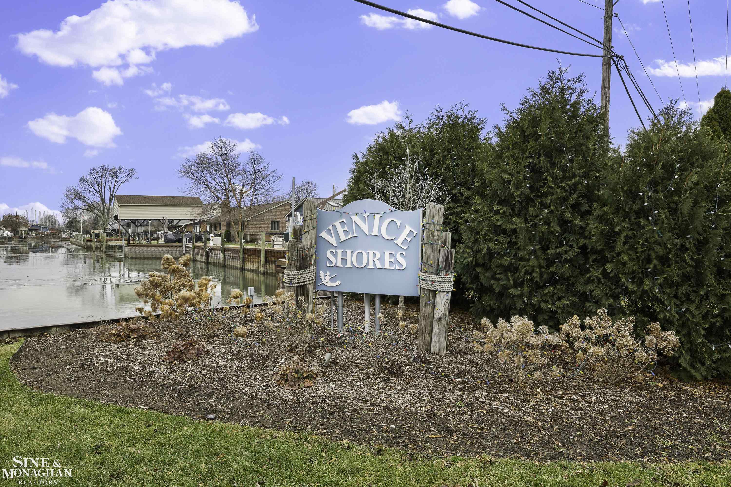 41400 Windmill Street