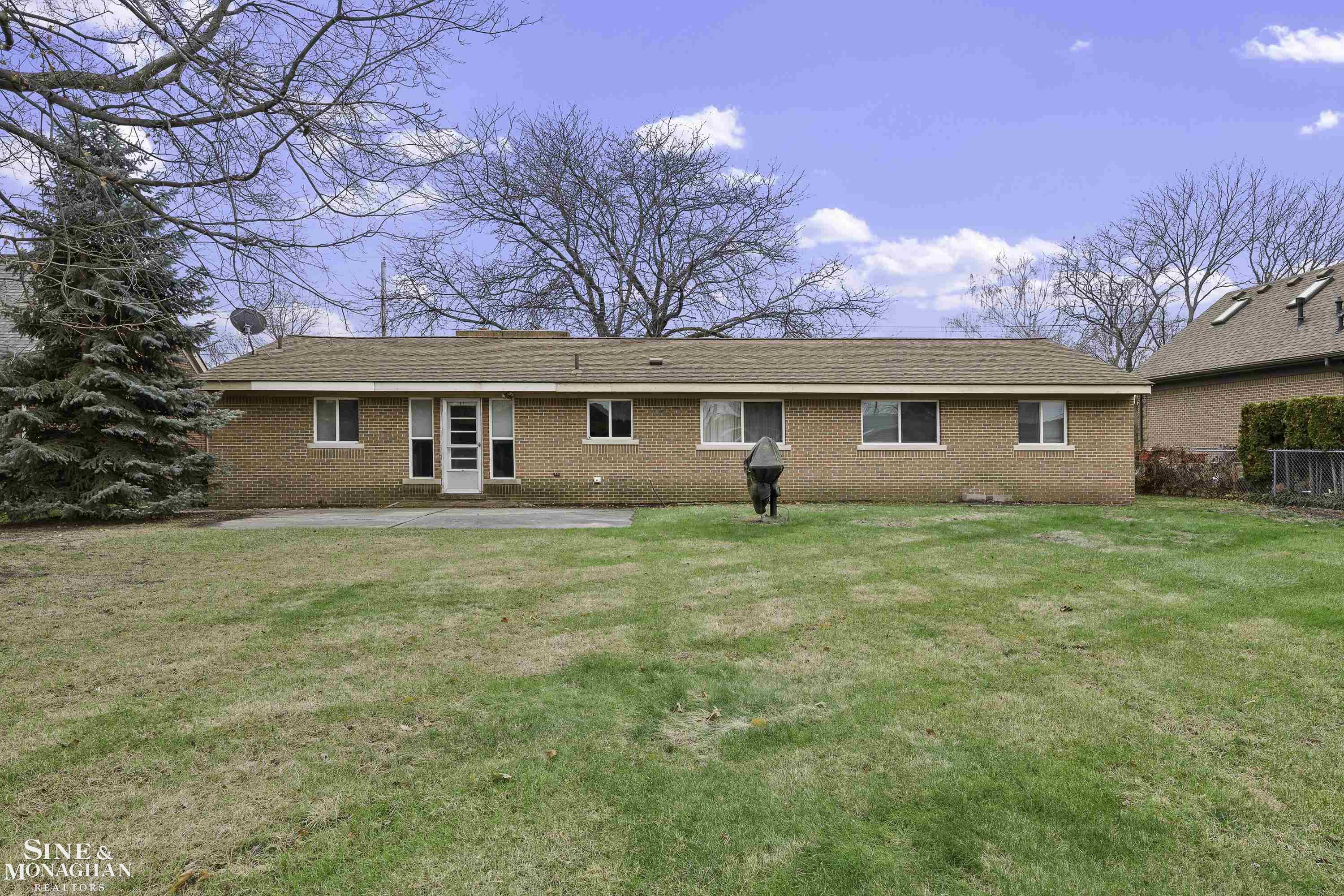 41400 Windmill Street