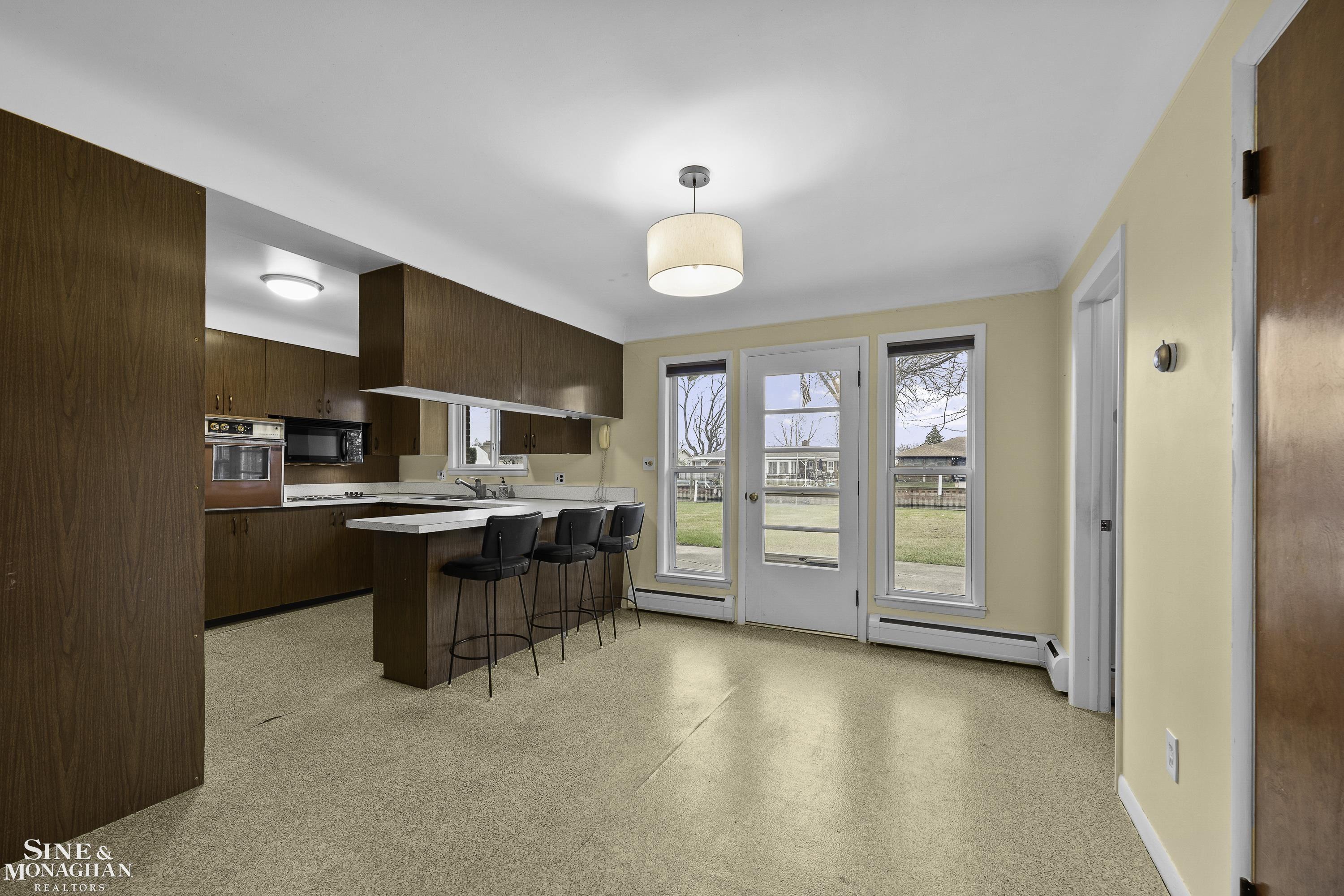 41400 Windmill Street