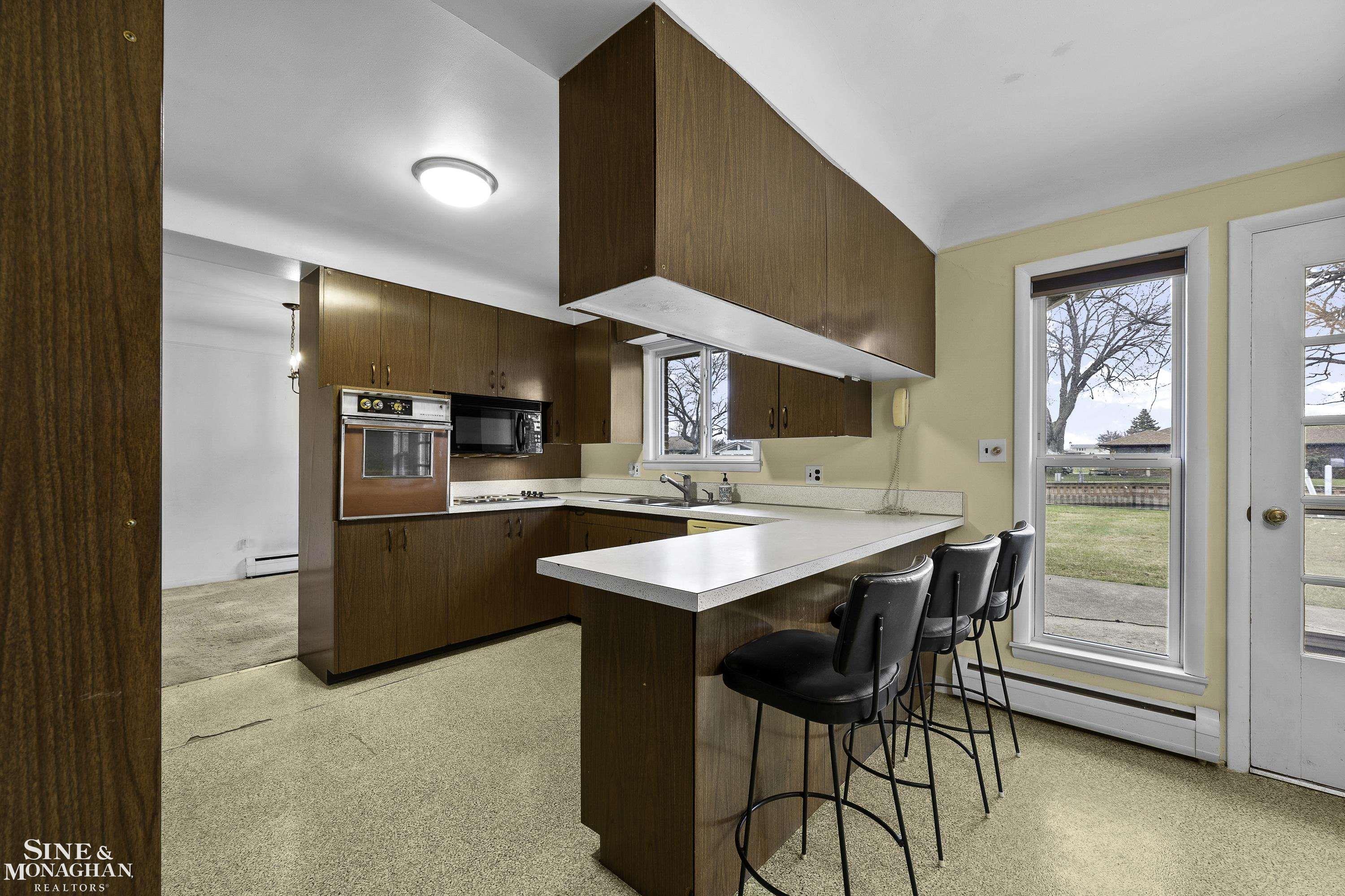 41400 Windmill Street