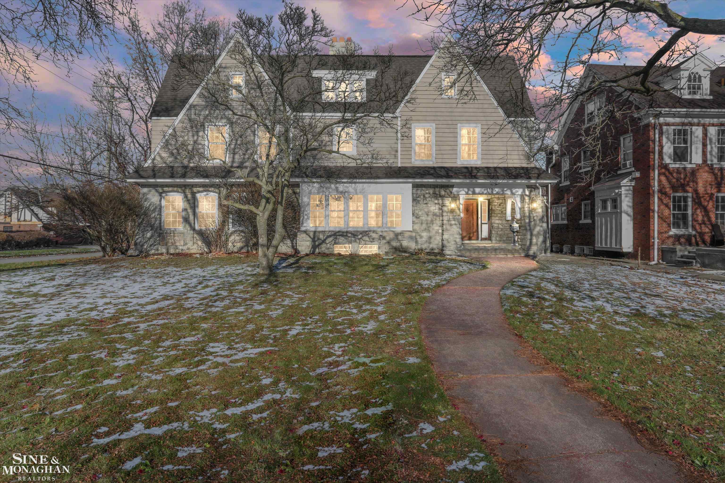 1550 W Boston Boulevard