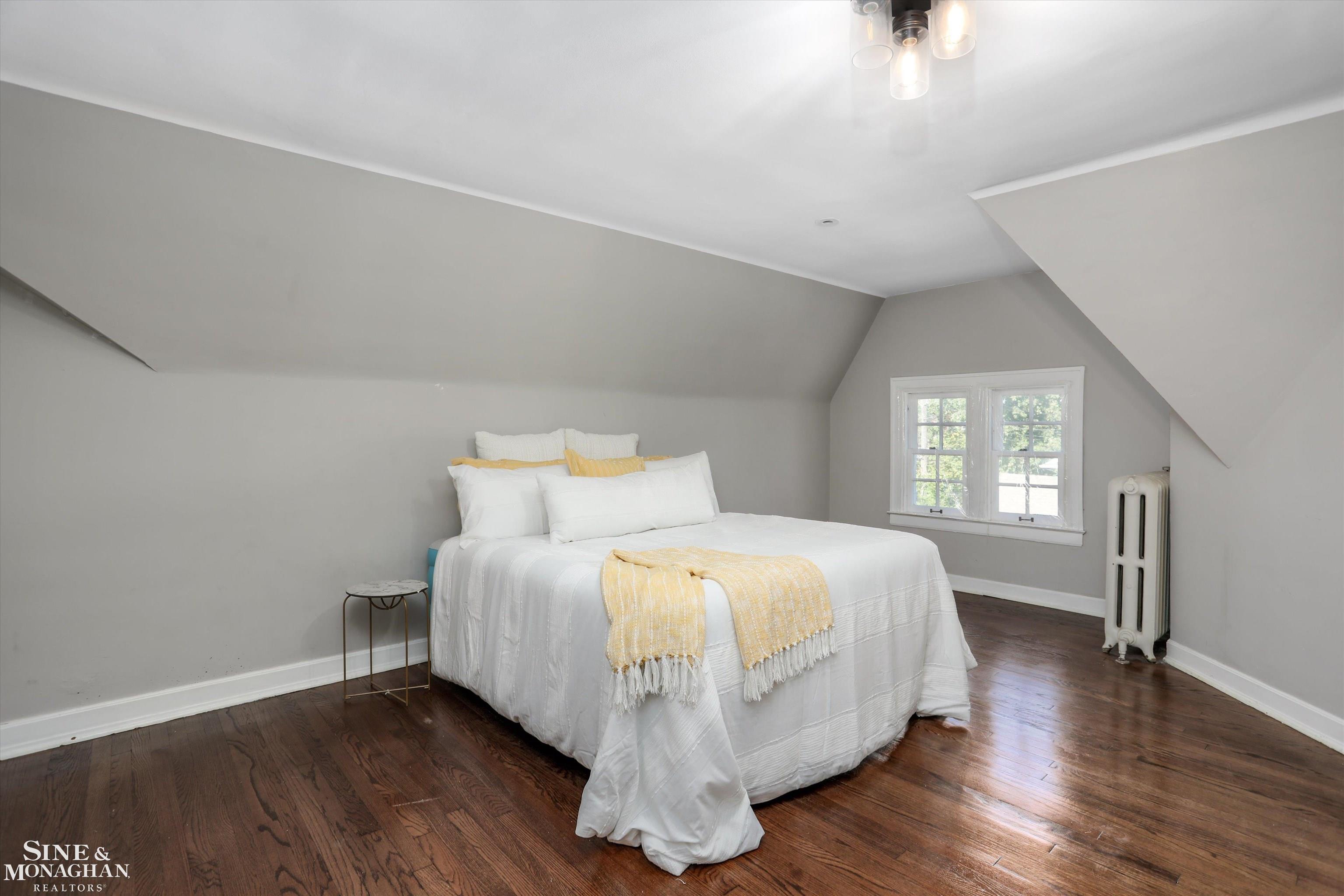 1550 W Boston Boulevard