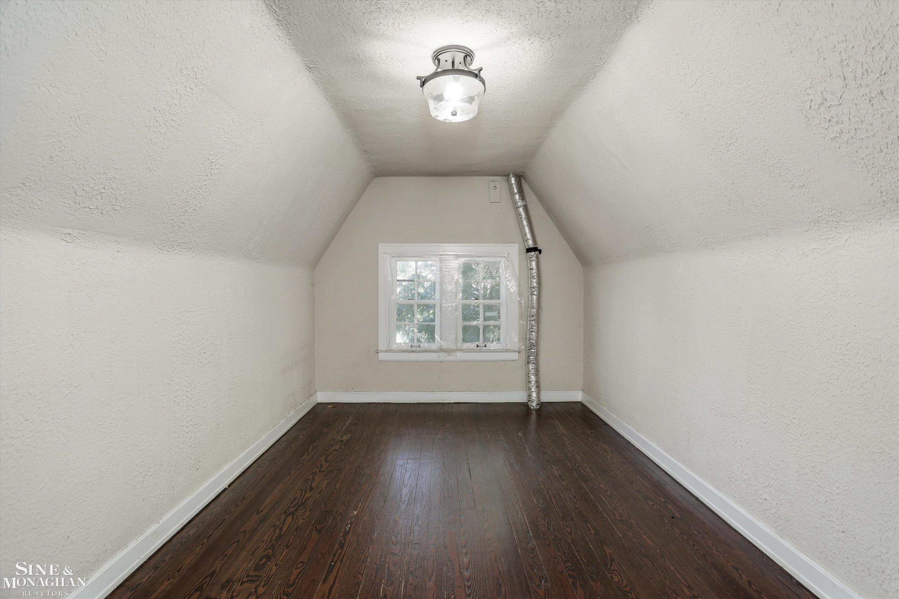 1550 W Boston Boulevard