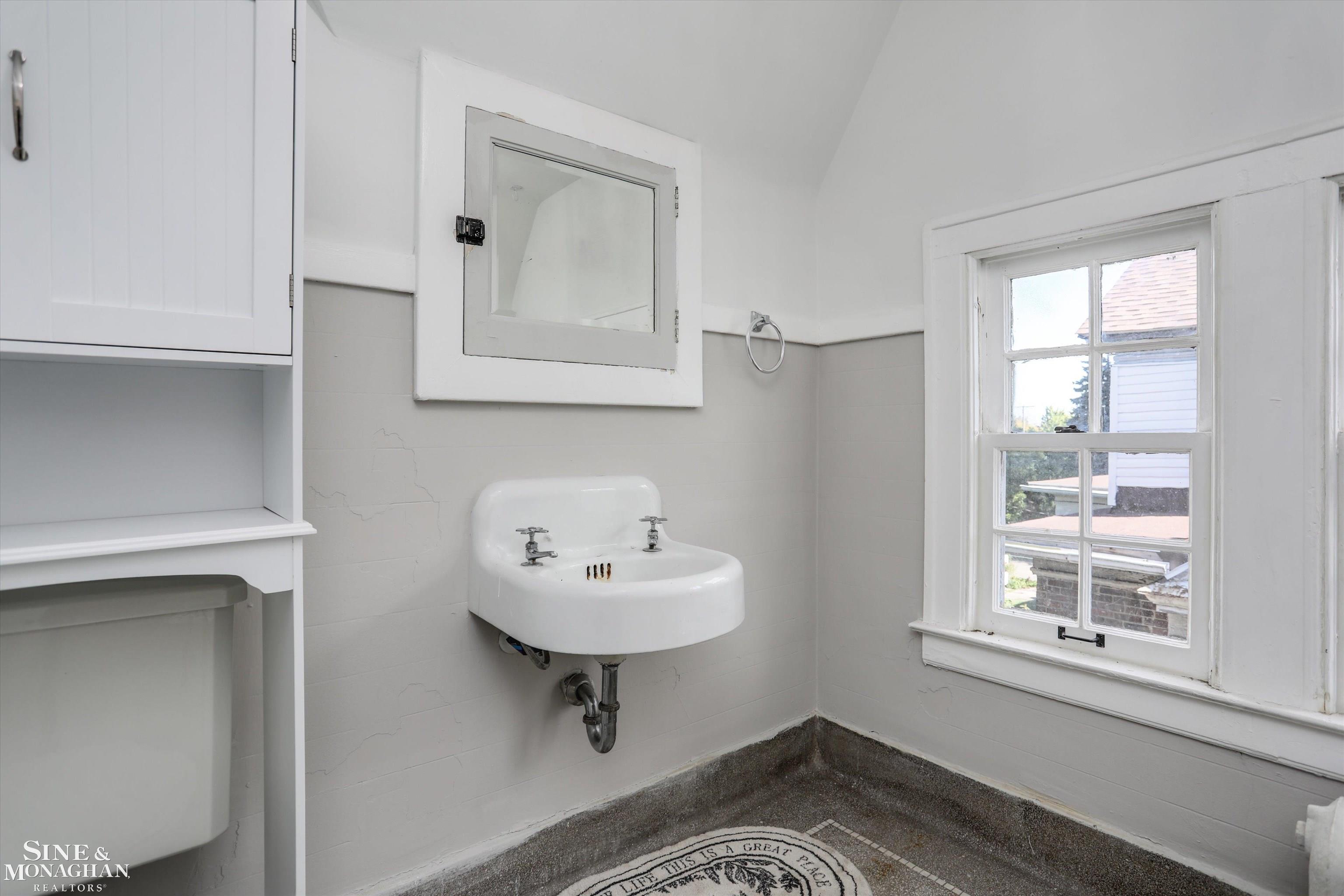 1550 W Boston Boulevard