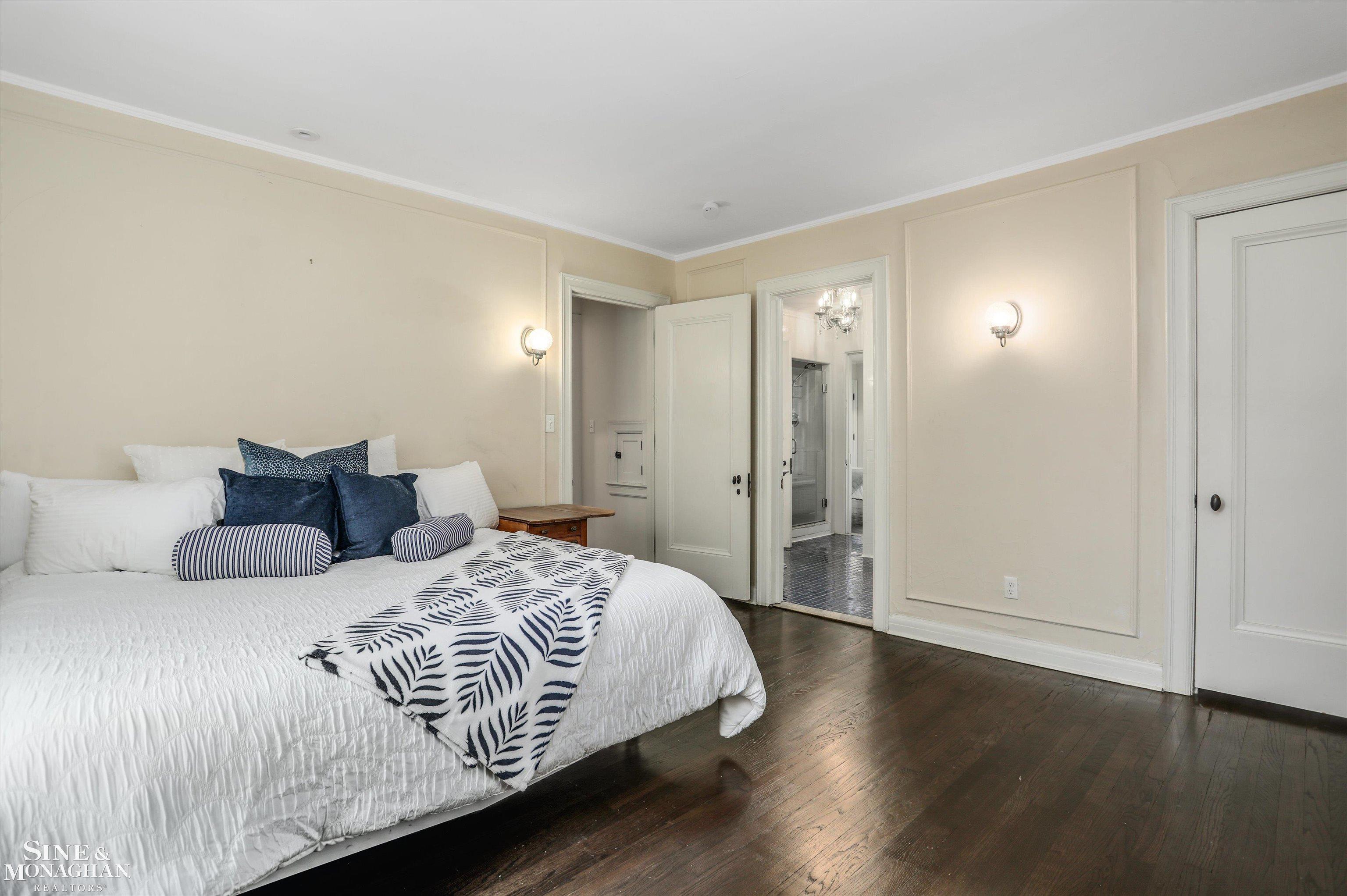 1550 W Boston Boulevard