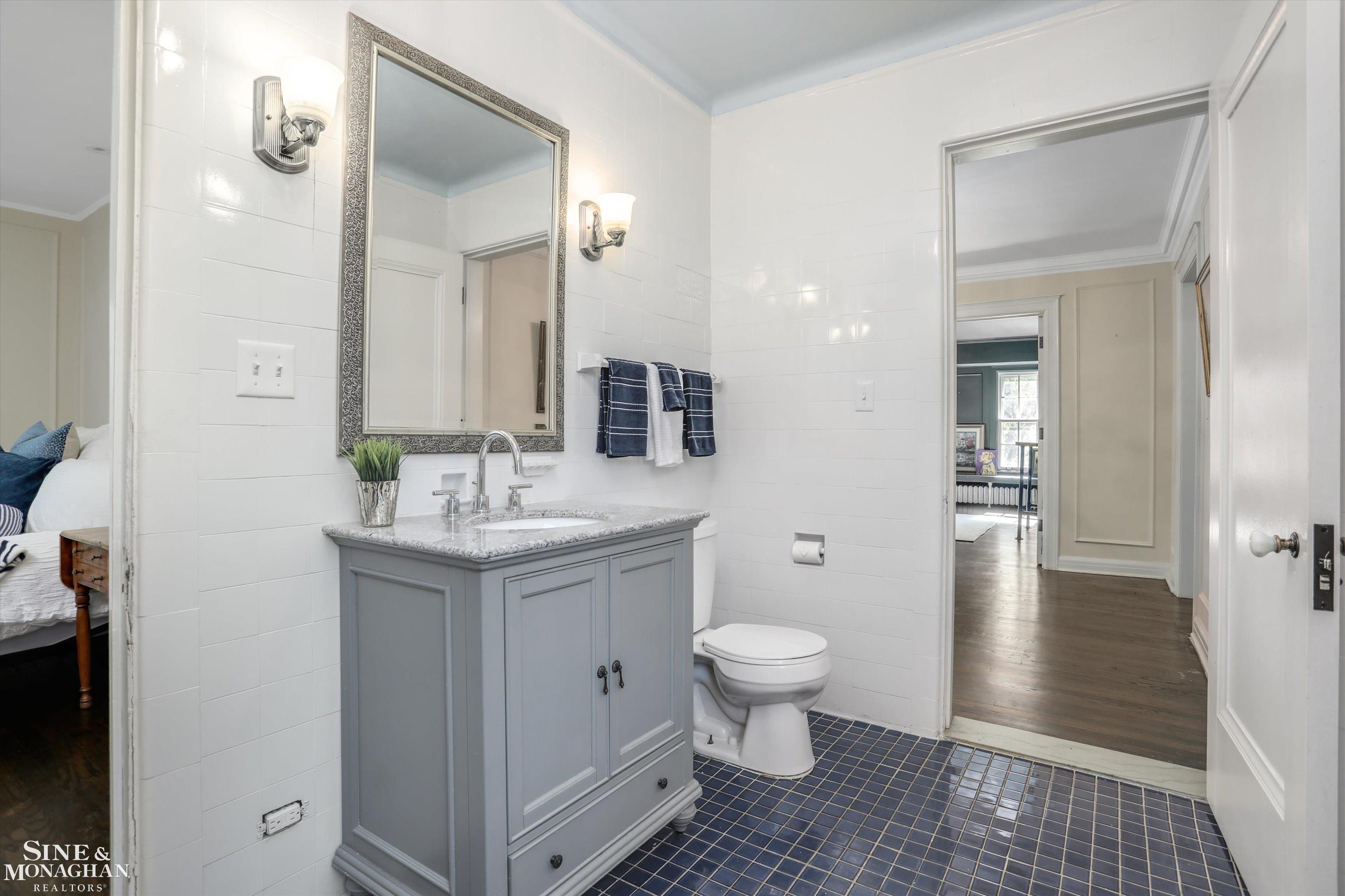 1550 W Boston Boulevard