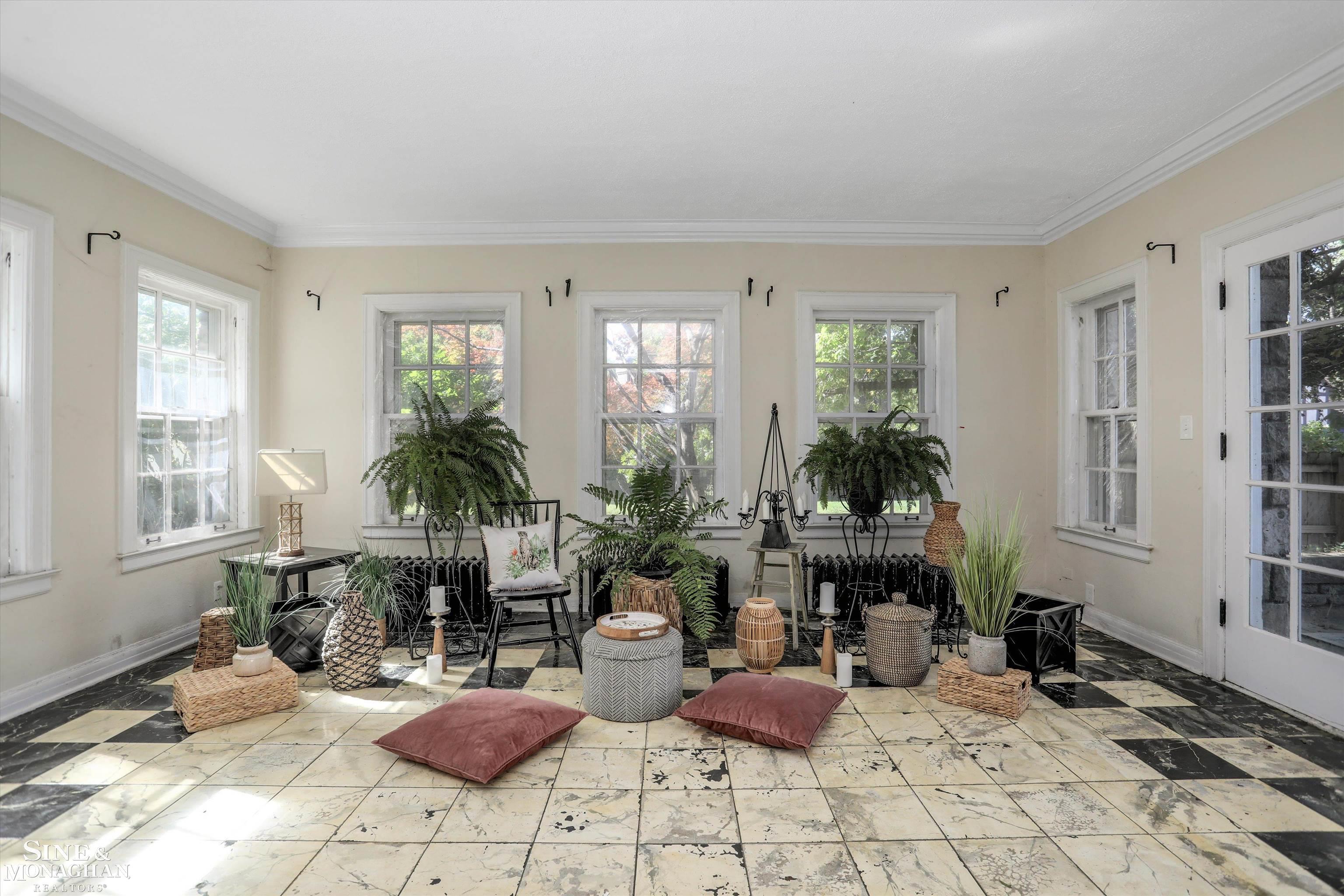 1550 W Boston Boulevard