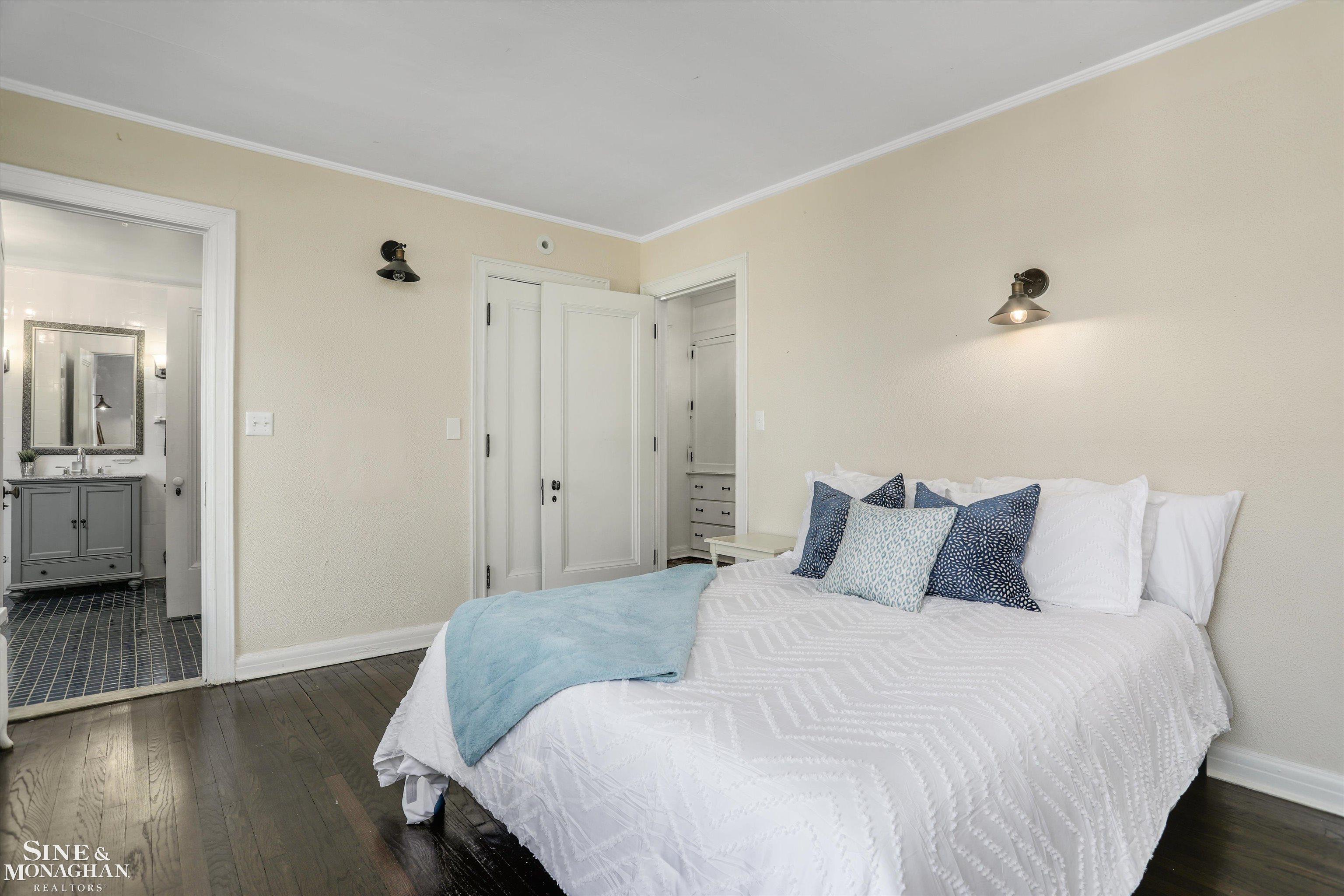 1550 W Boston Boulevard