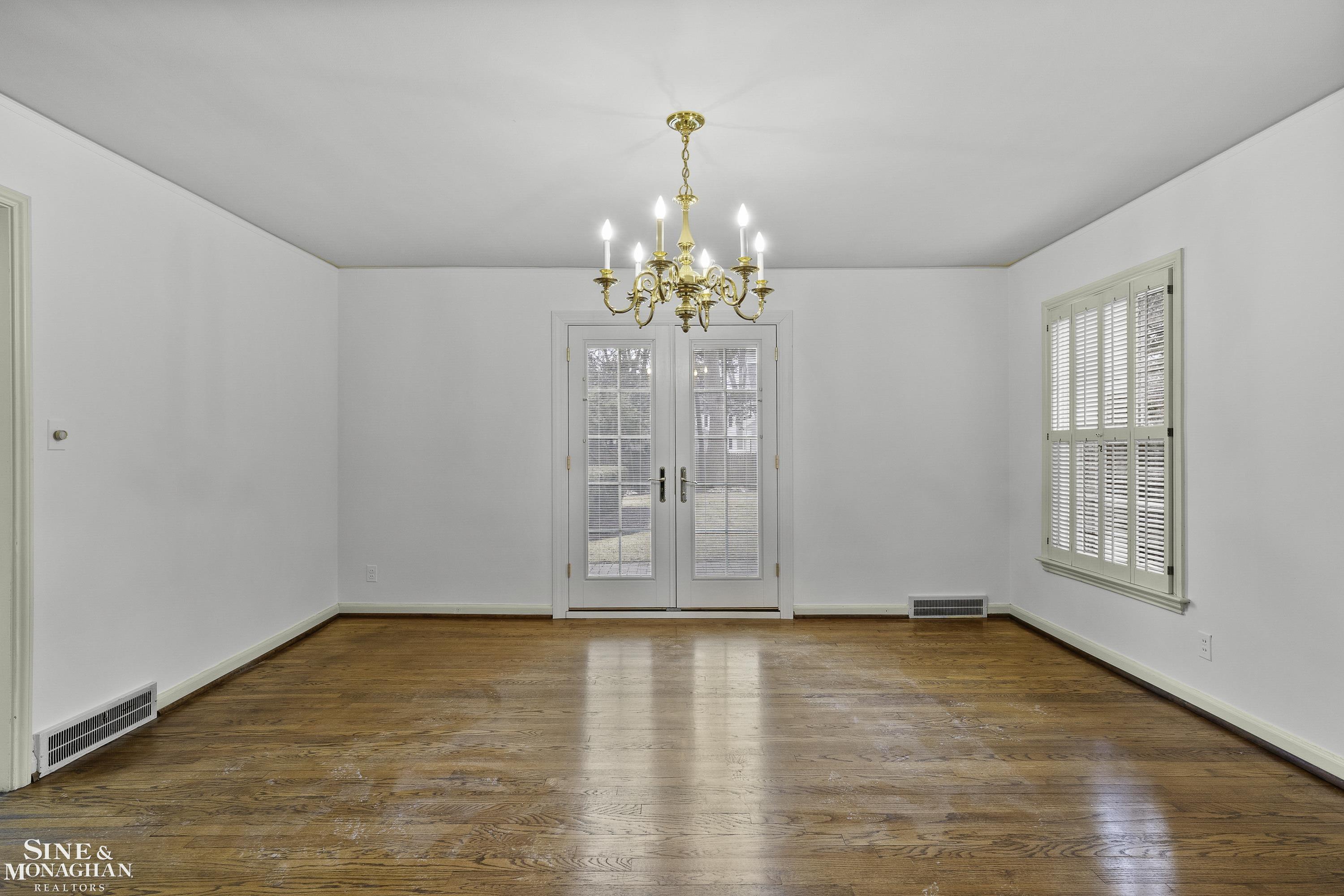 16908 Saint Paul Street