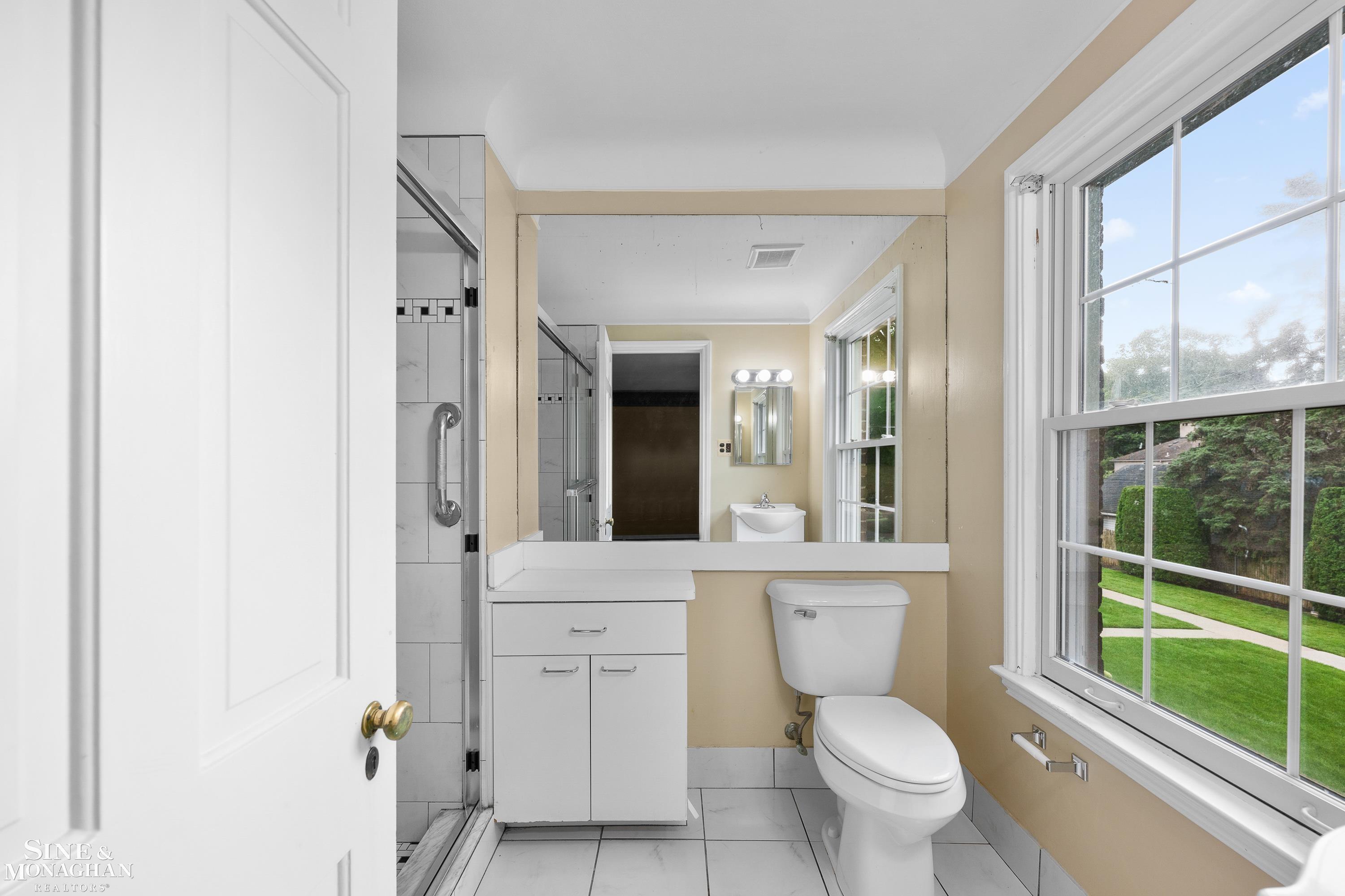 16908 Saint Paul Street