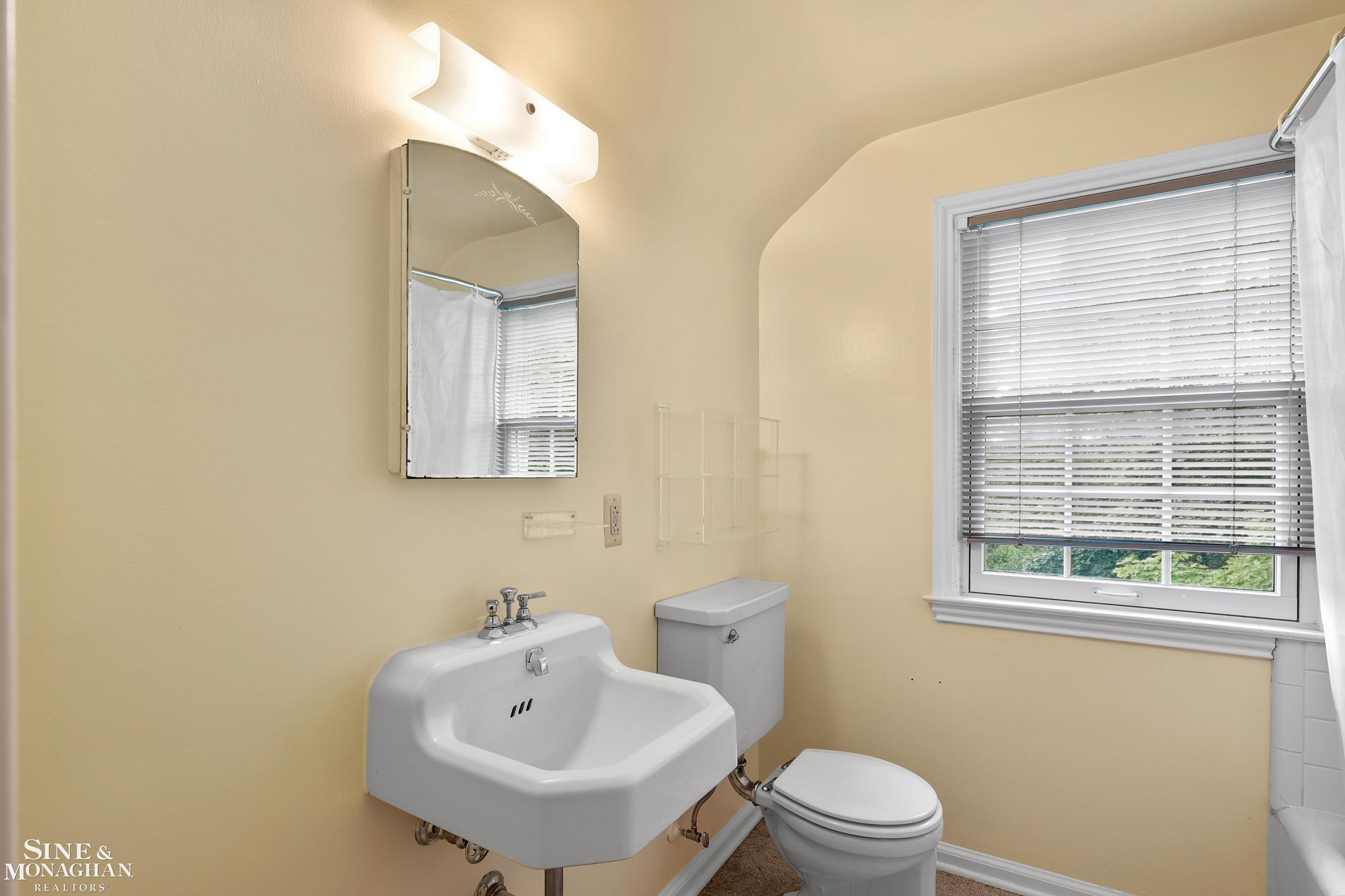 16908 Saint Paul Street