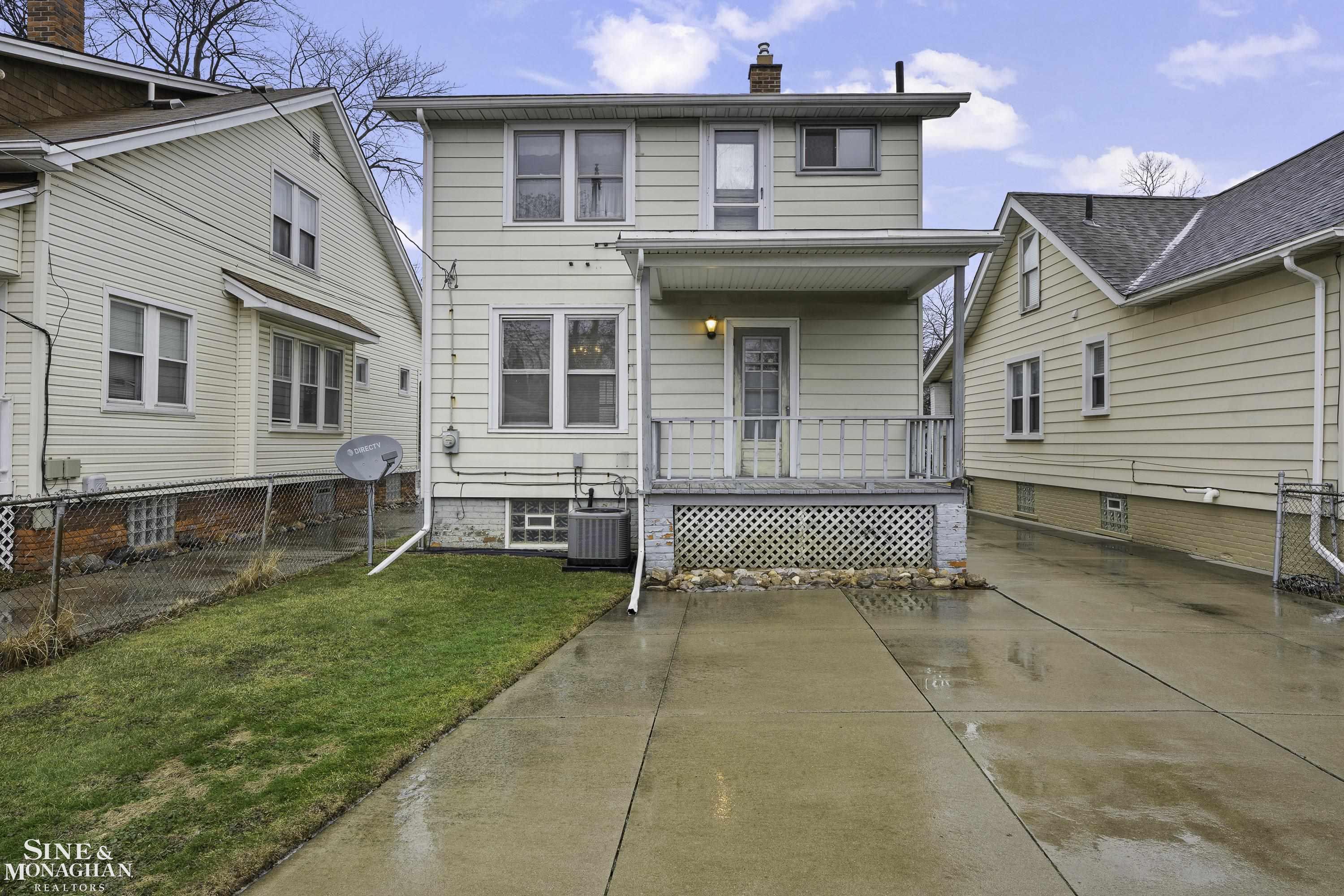 1415 Beaconsfield Avenue