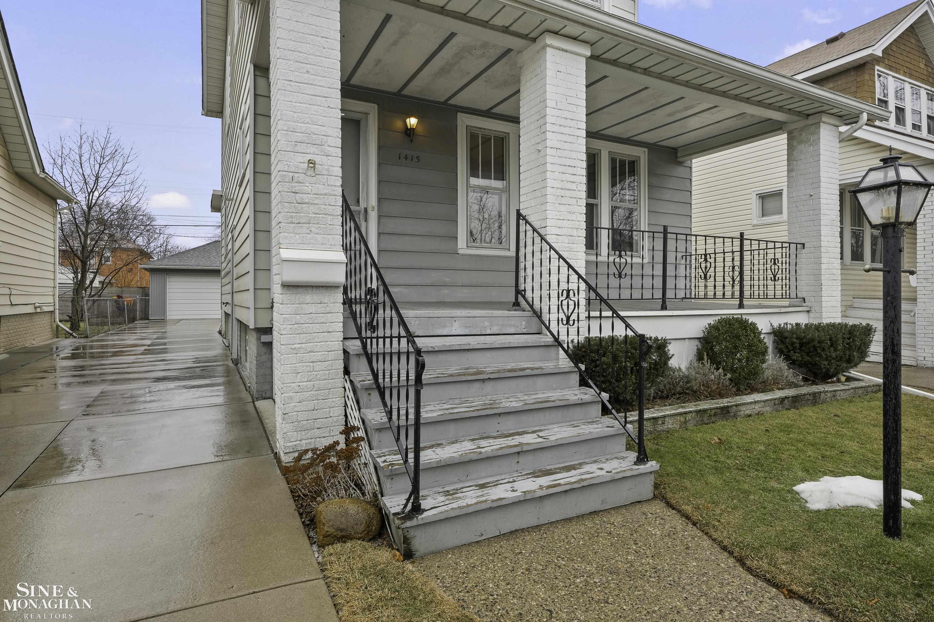 1415 Beaconsfield Avenue