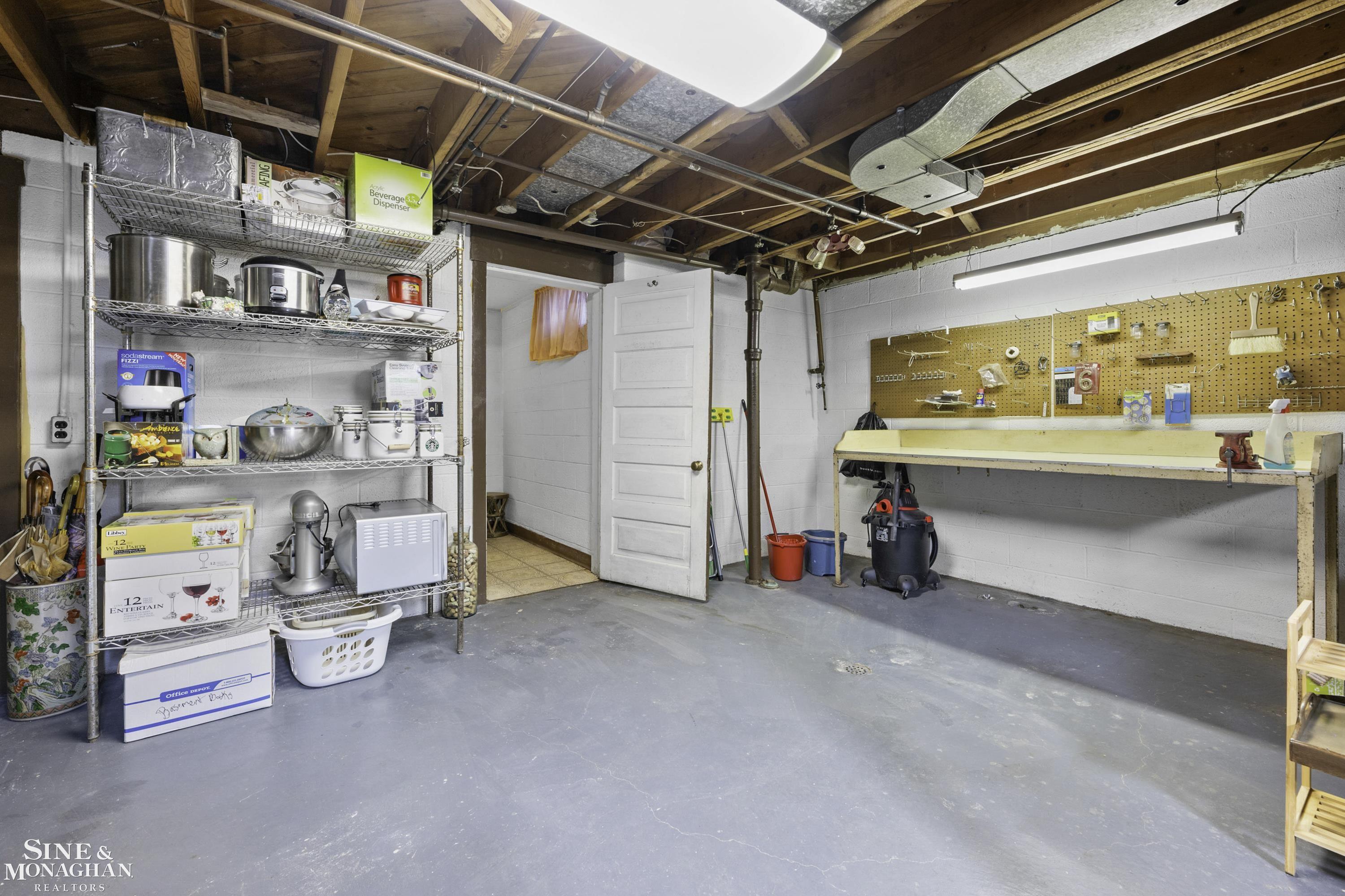 628 University Place