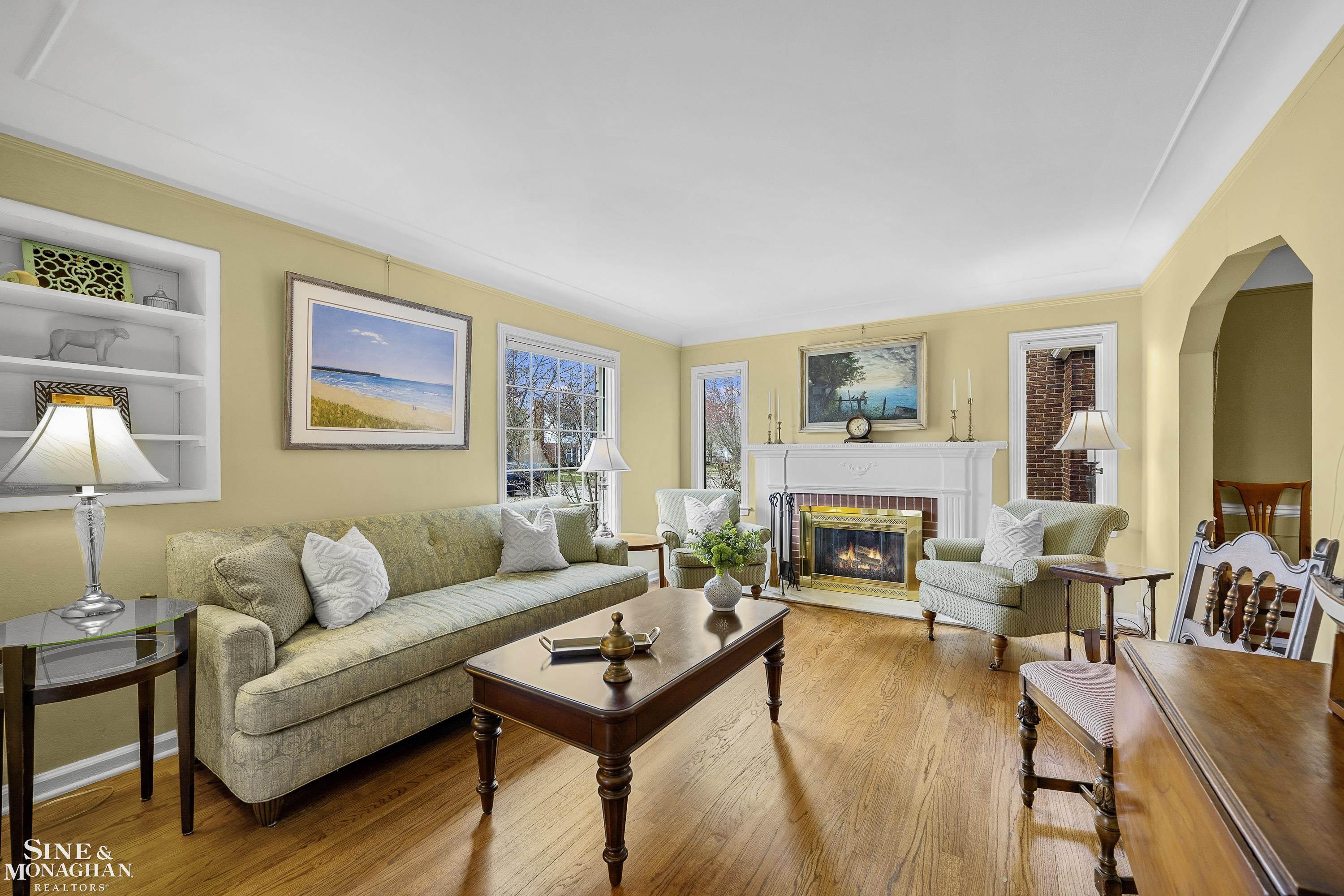 1882 Hunt Club Drive