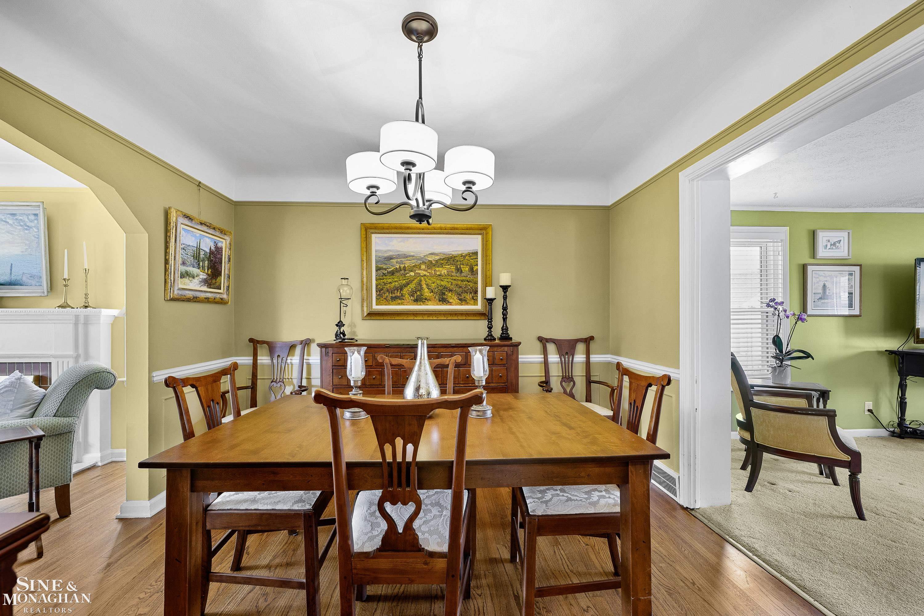 1882 Hunt Club Drive