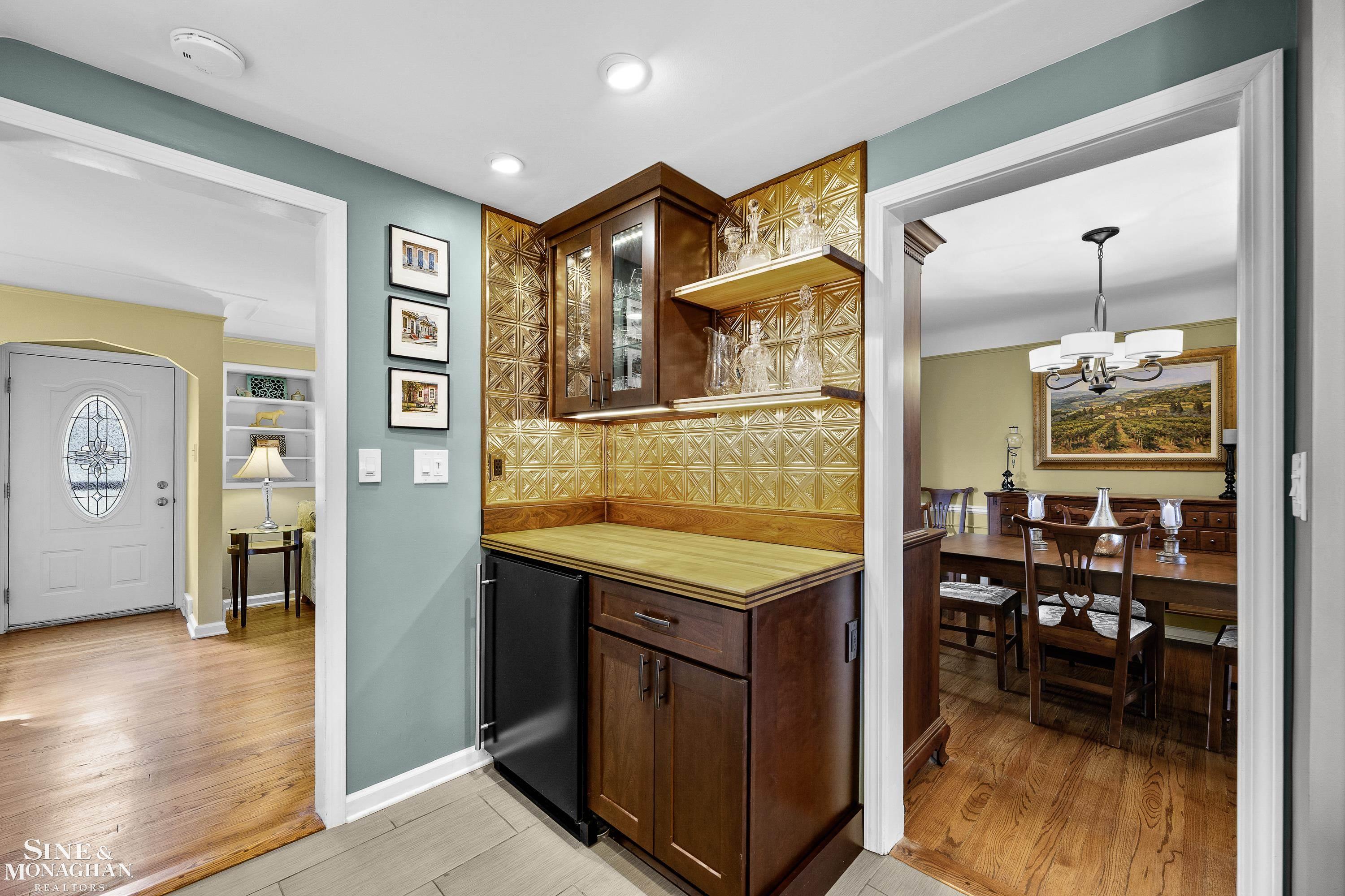 1882 Hunt Club Drive