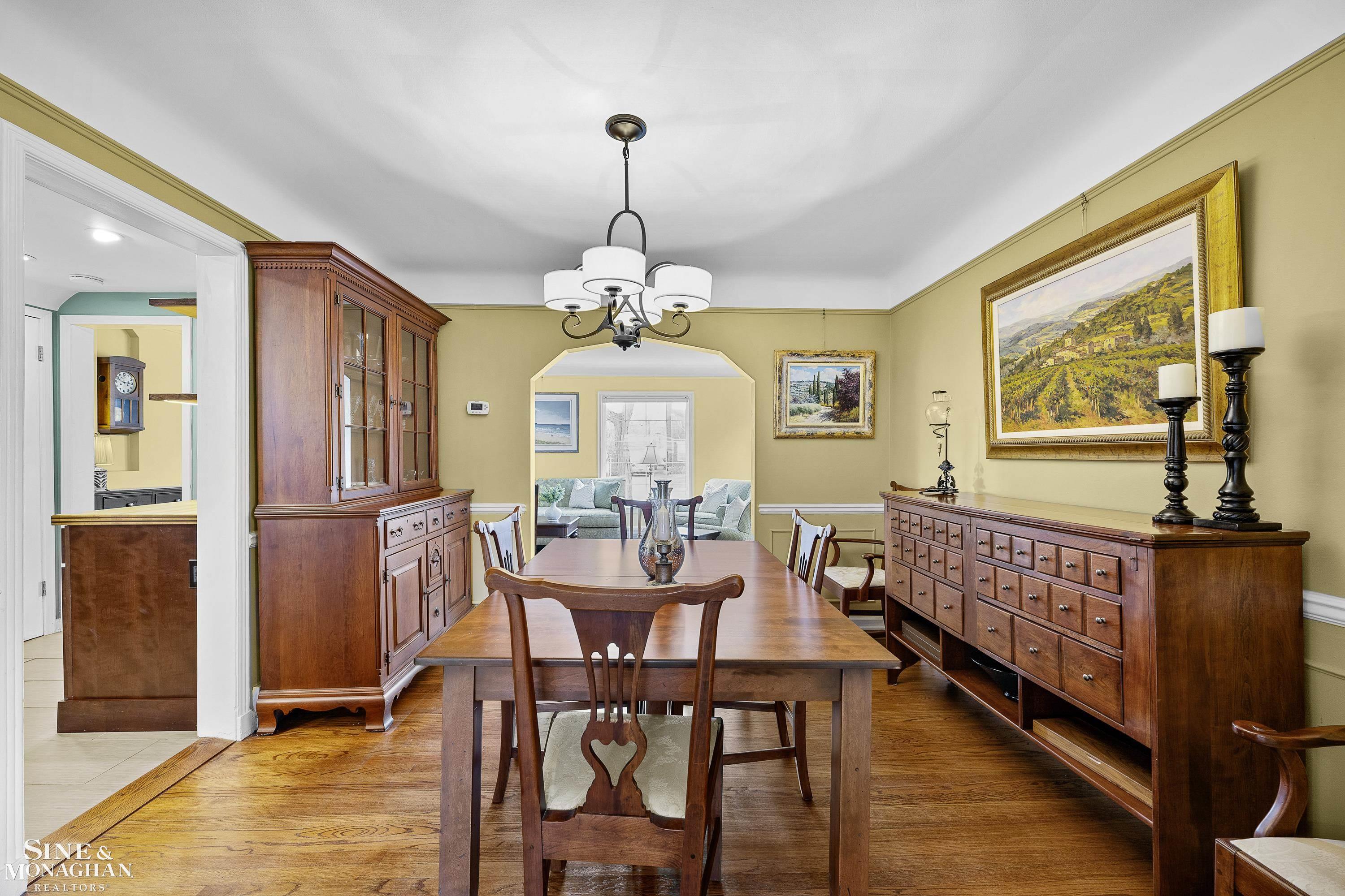 1882 Hunt Club Drive