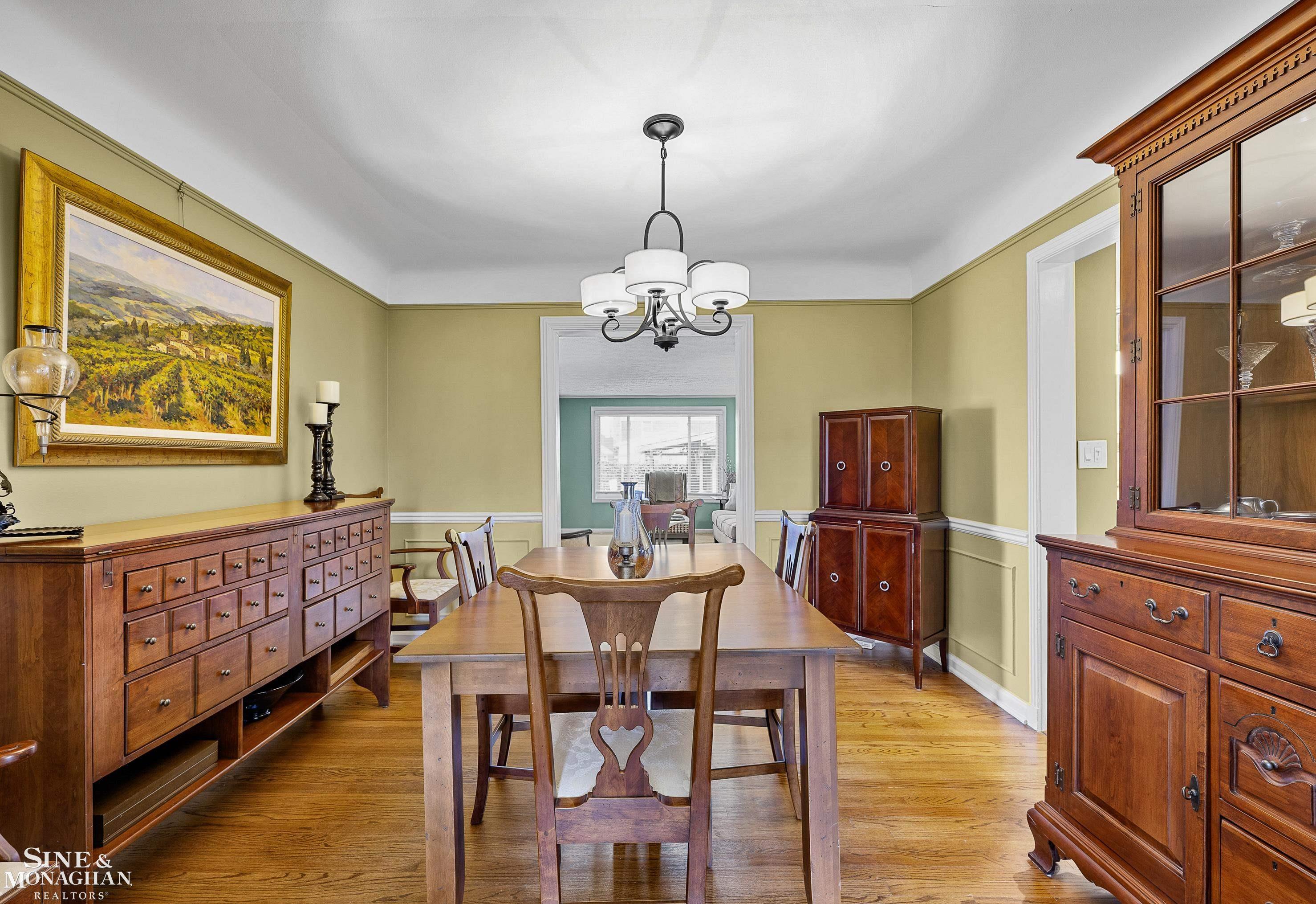 1882 Hunt Club Drive