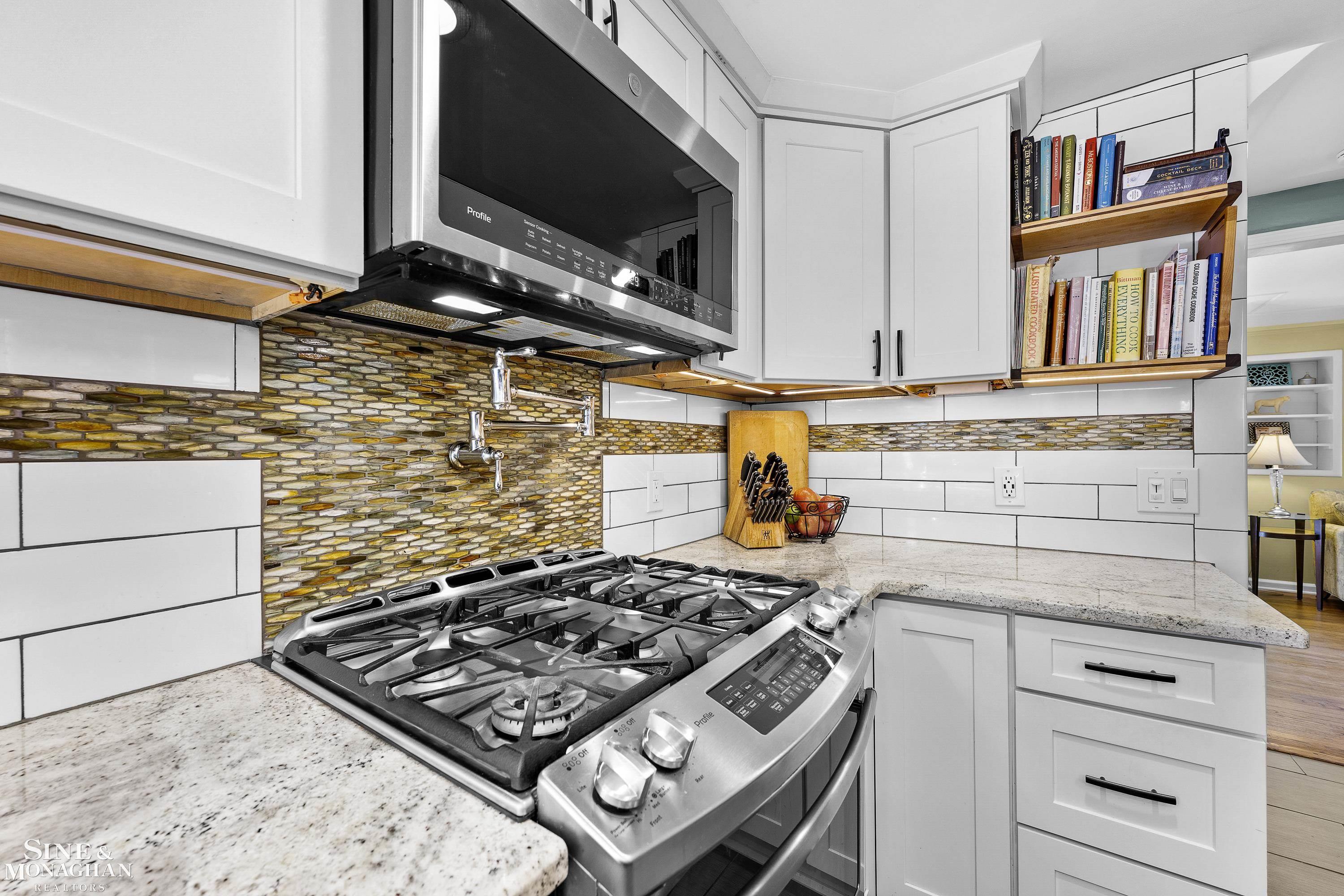 1882 Hunt Club Drive