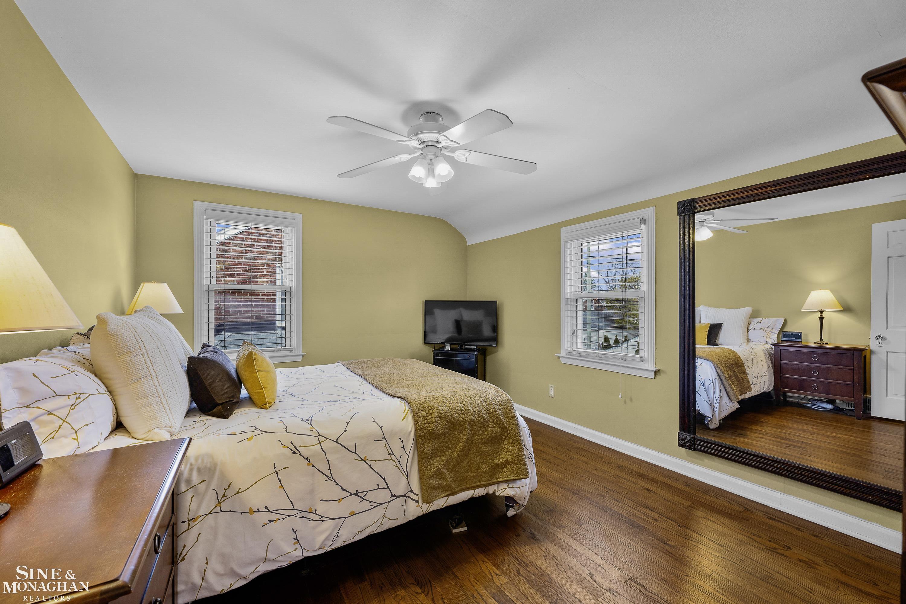 1882 Hunt Club Drive