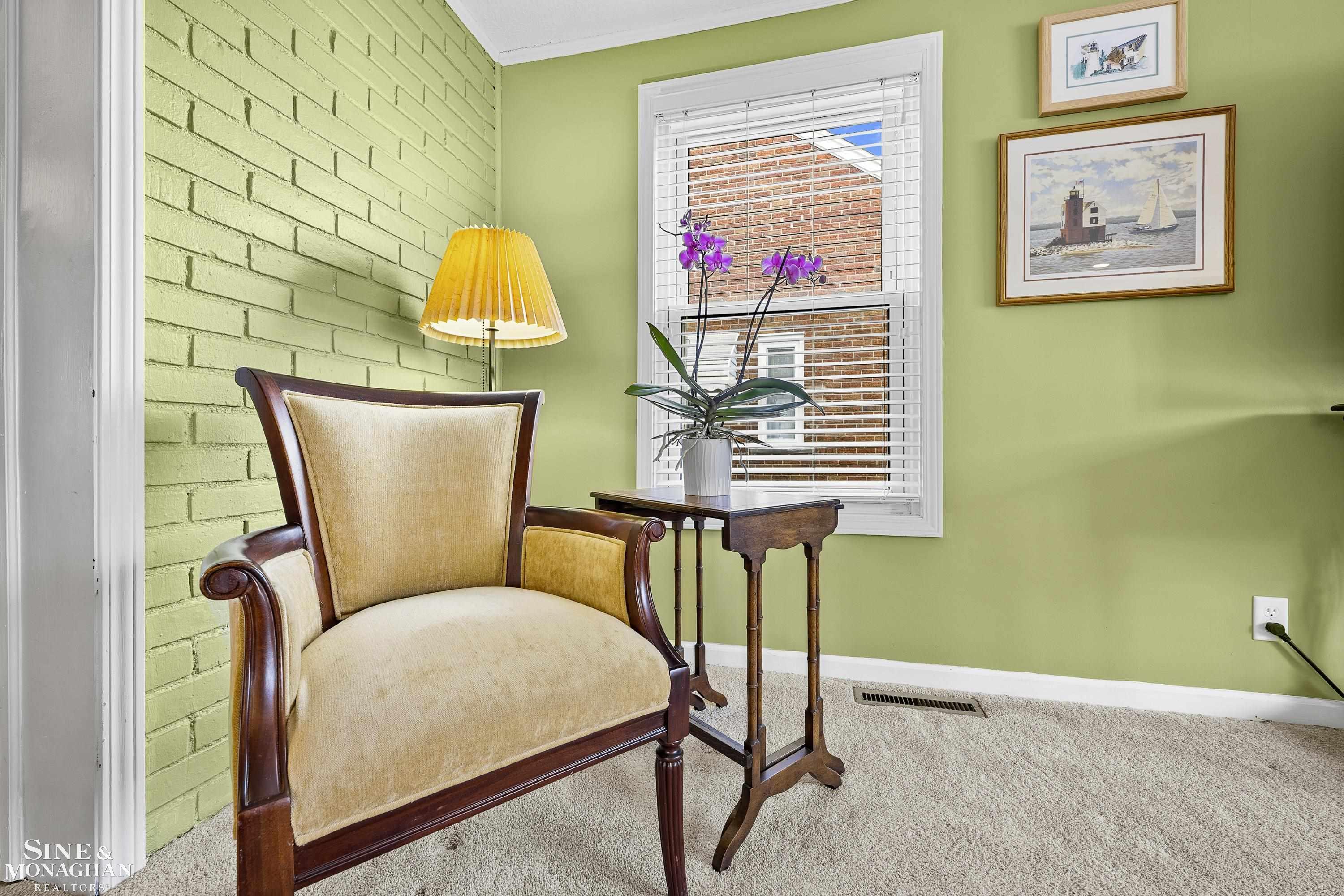 1882 Hunt Club Drive