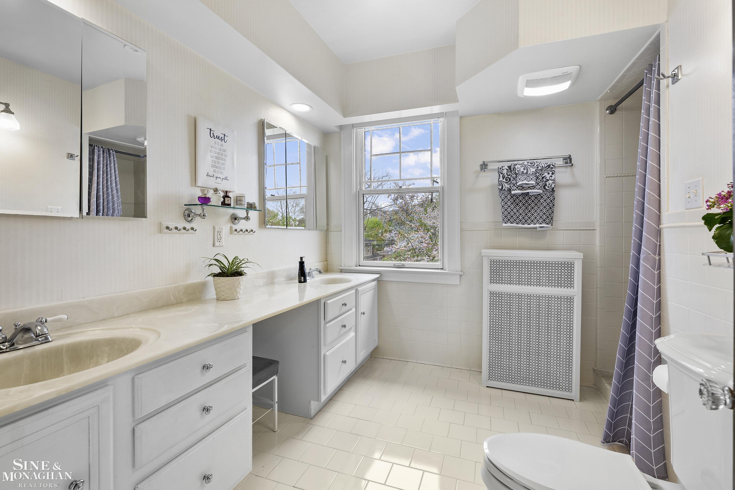 767 Rivard Boulevard