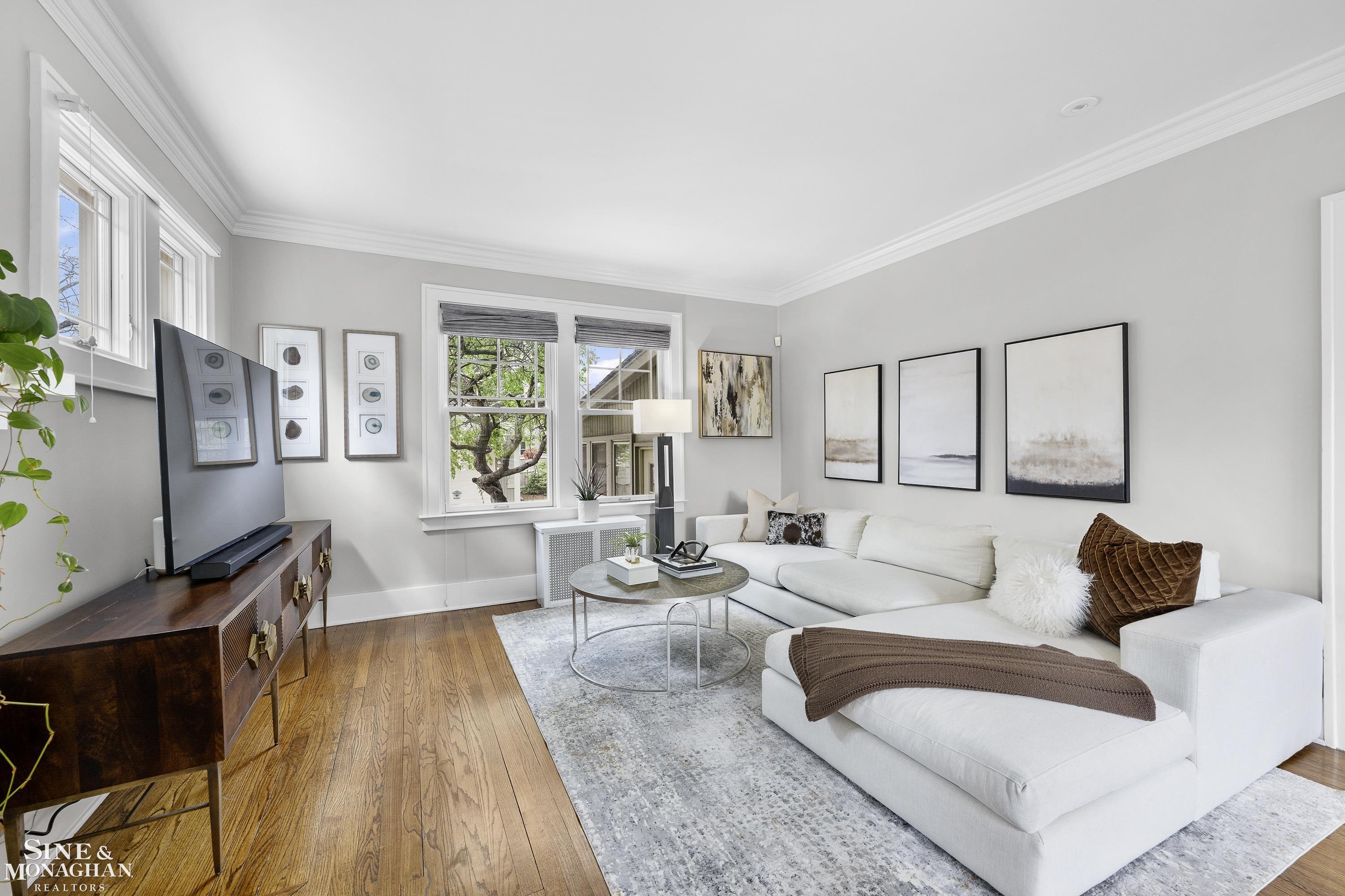 767 Rivard Boulevard