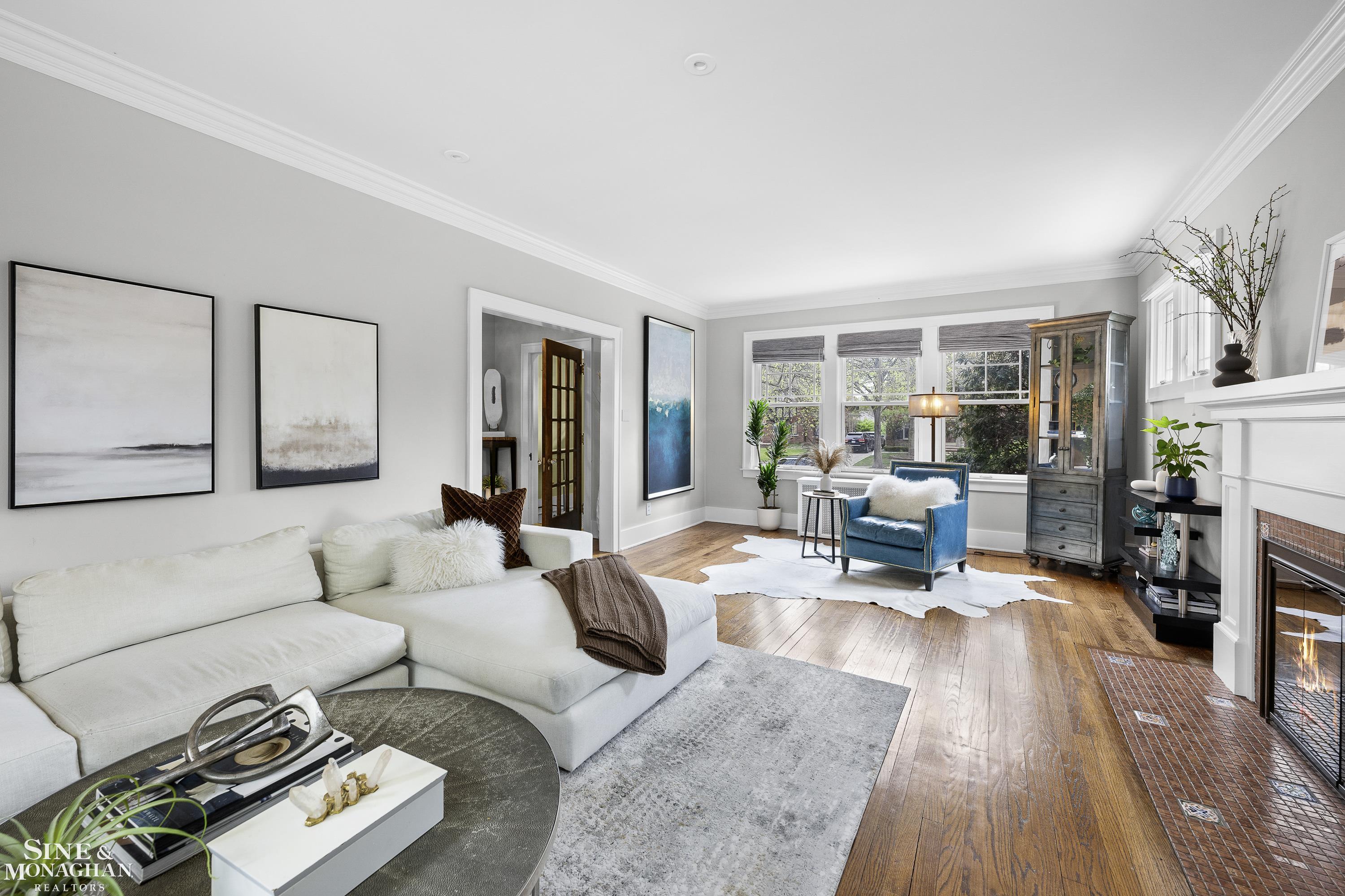 767 Rivard Boulevard