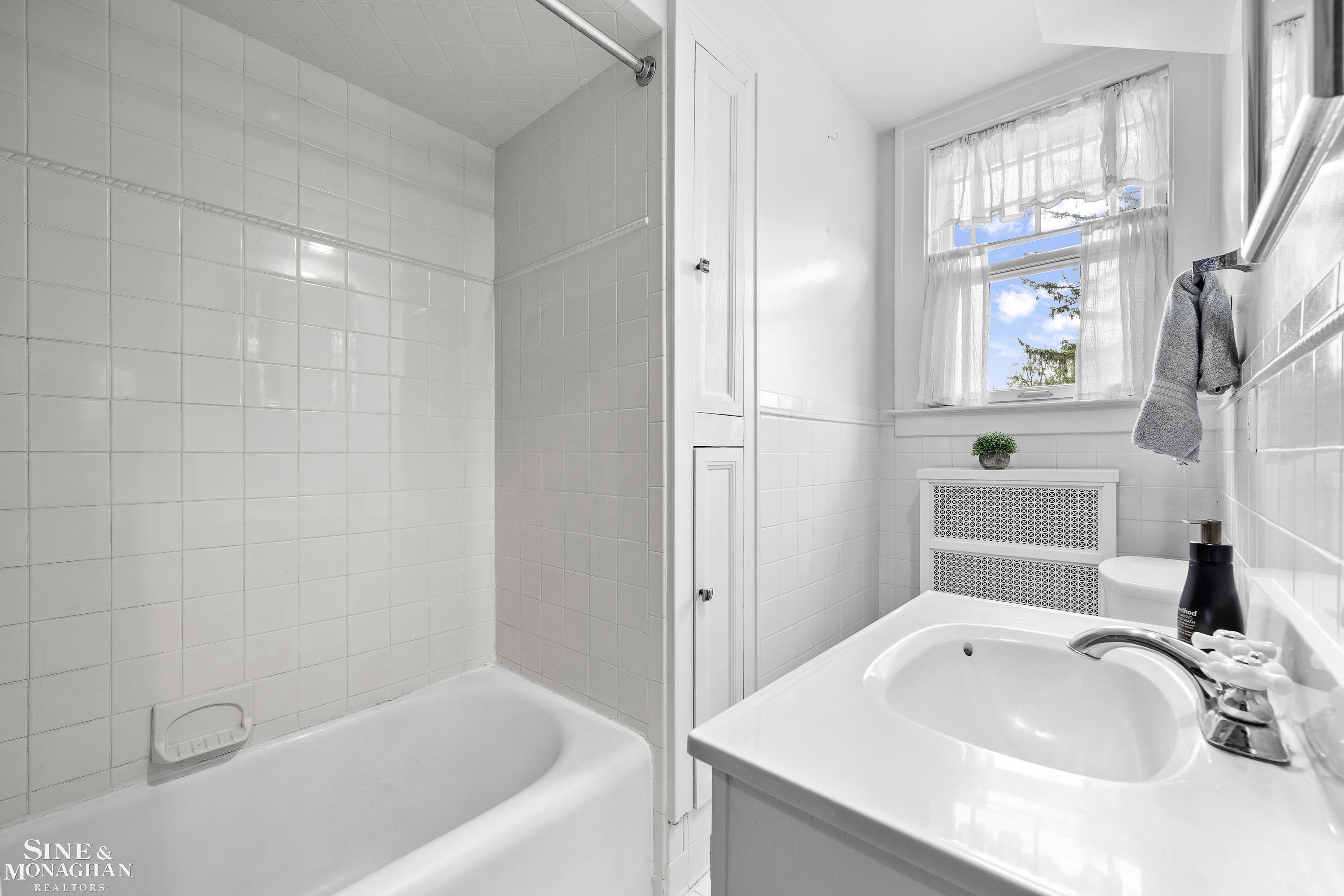 767 Rivard Boulevard