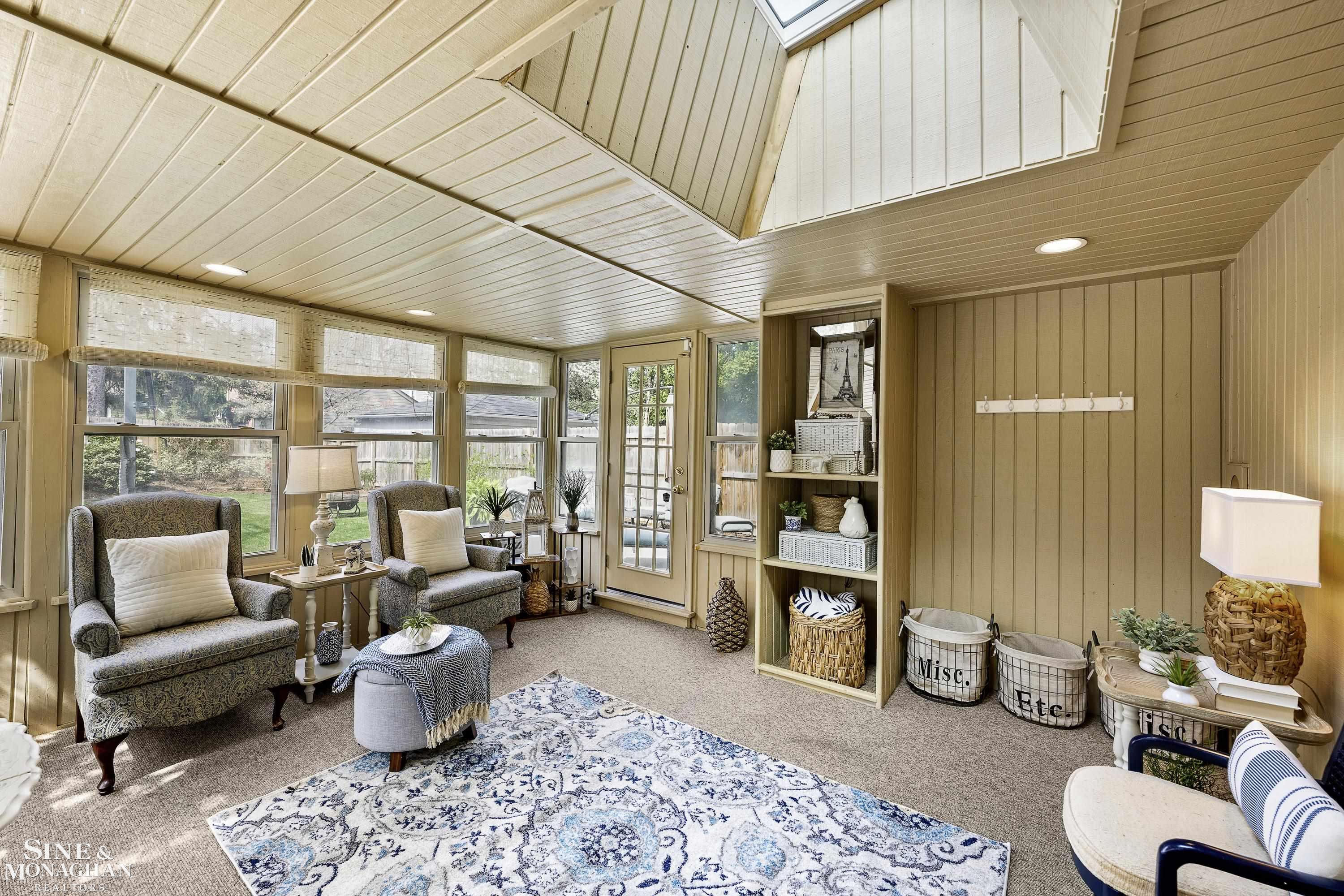 767 Rivard Boulevard