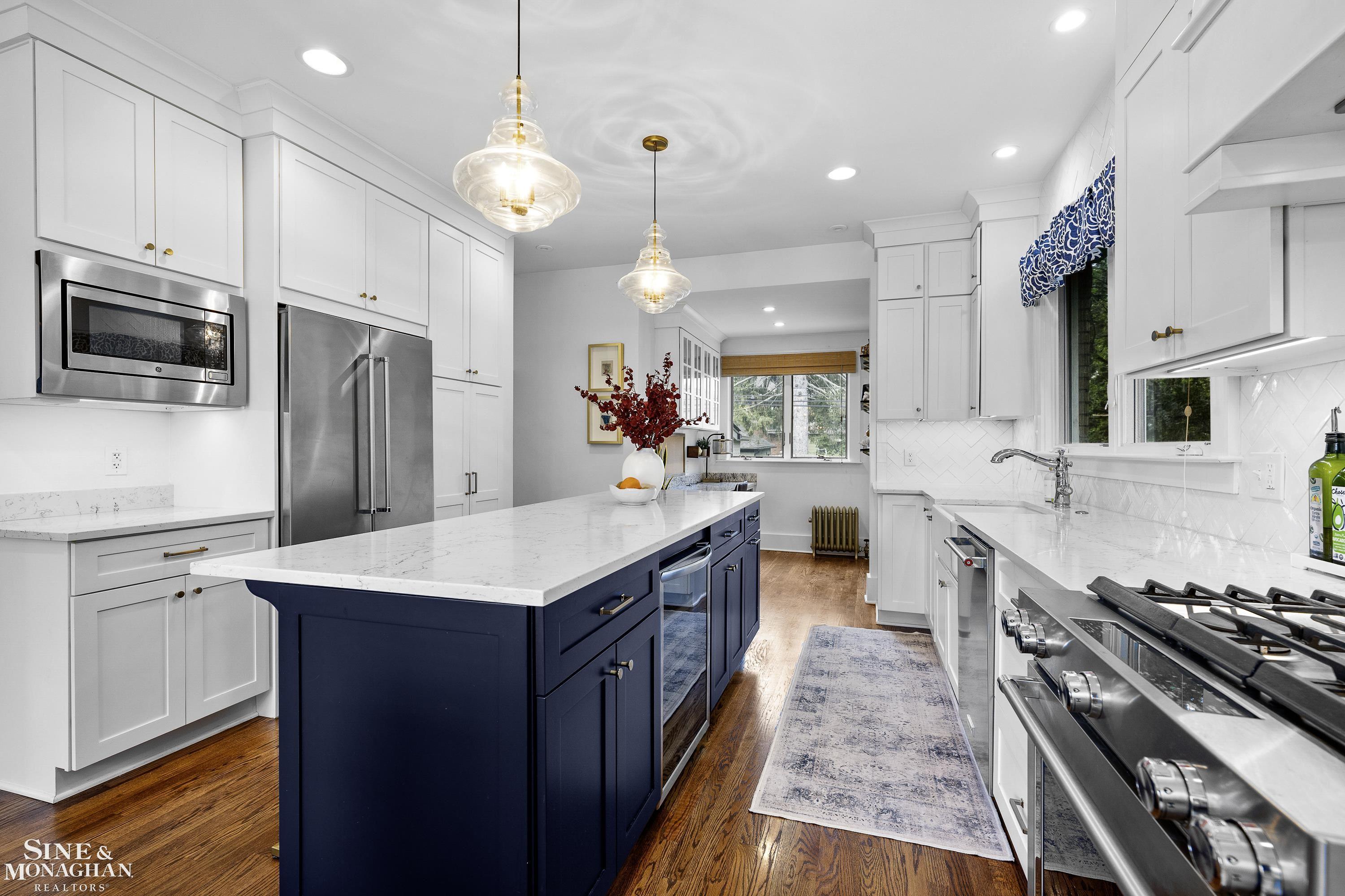 767 Rivard Boulevard